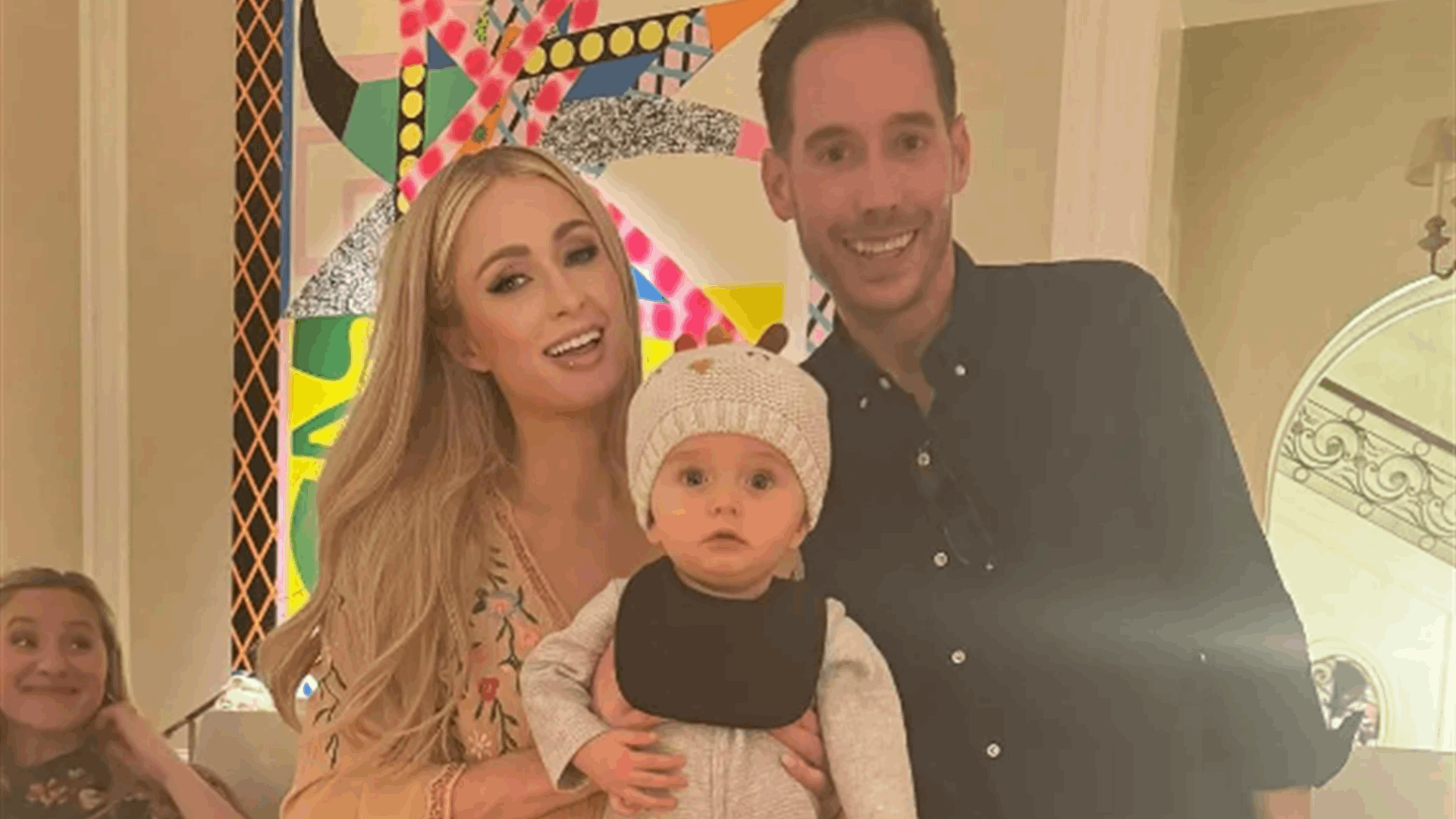 باريس هيلتون تعترف: لم أغيّر حفاضات ابني فينيكس لمدة شهر واحد!