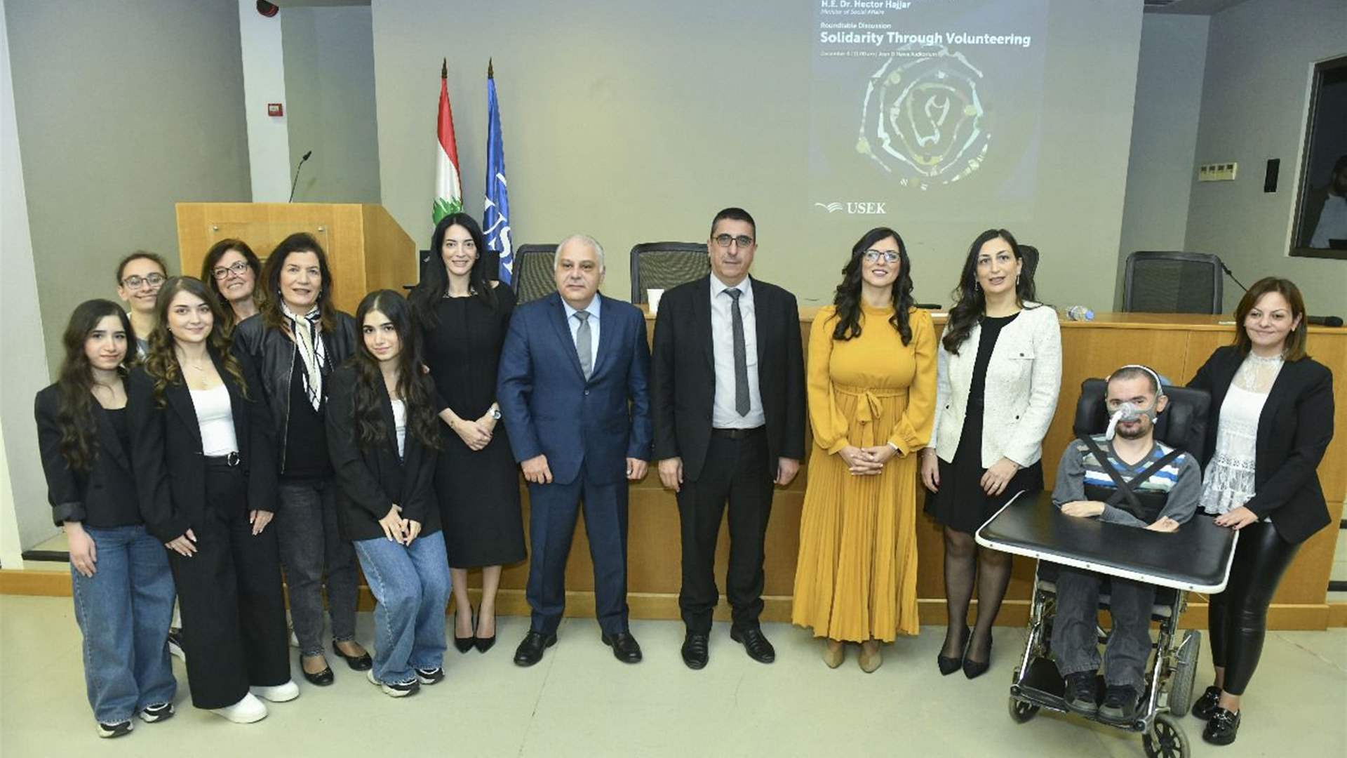طاولة مستديرة حول التطوّع في جامعة الروح القدس