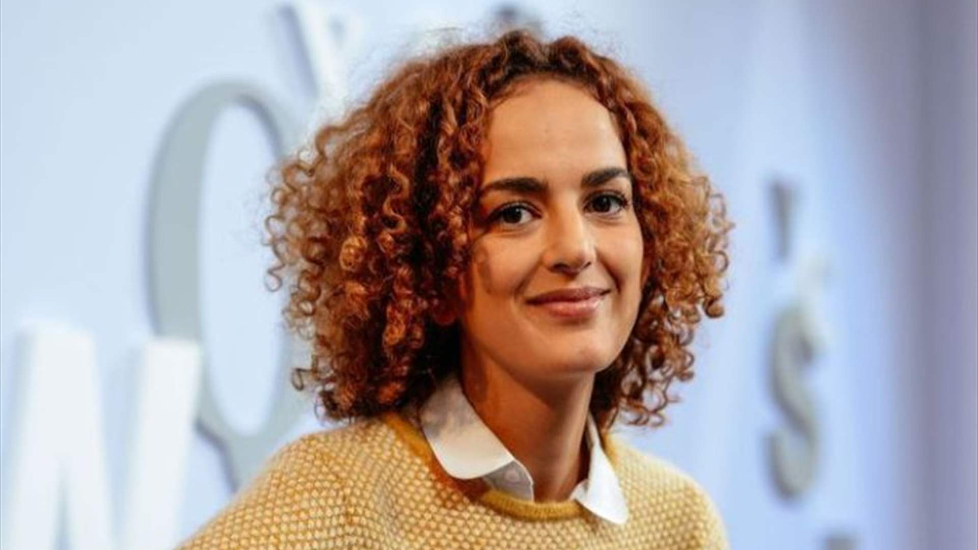 القصة عن شابة أُجبرت على مغادرة بلدها... شابة عربية تنال جائزة "فرانس كولتور" الطالبية للرواية