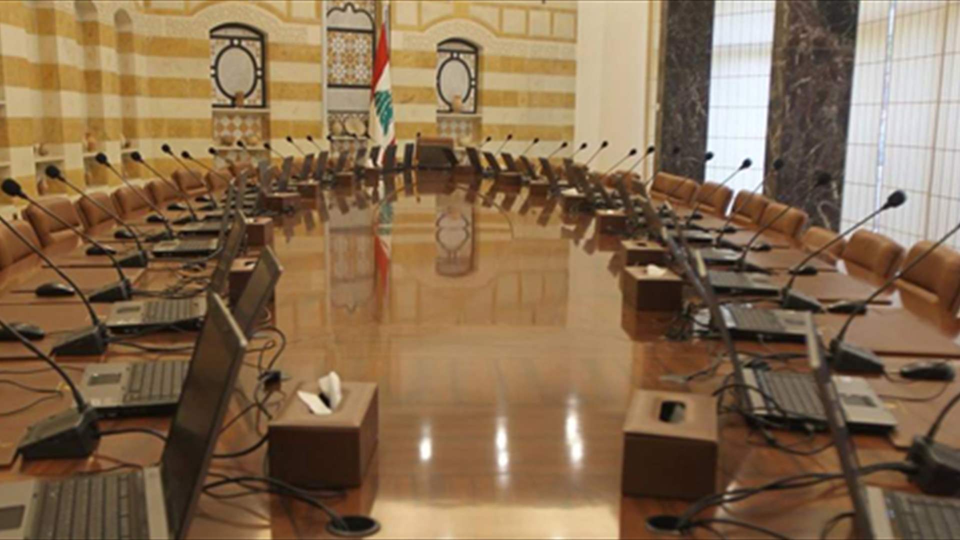مجلس الوزراء أعَدّ العدة لتأجيل تسريح قائد الجيش...ولكن مجلس النواب هو الذي سيبادر الى المعالجة (الجمهورية)