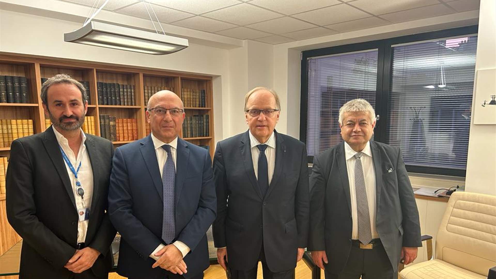 بخاش بحث في باريس سبل التعاون بين نقابة اطباء لبنان والنقابات الفرنسية للاستفادة من التطور الفرنسي
