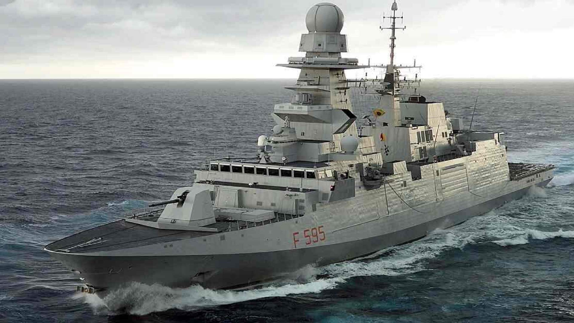البحرية الإيطالية تقرر إرسال فرقاطة لتعزيز الأمن في البحر الأحمر