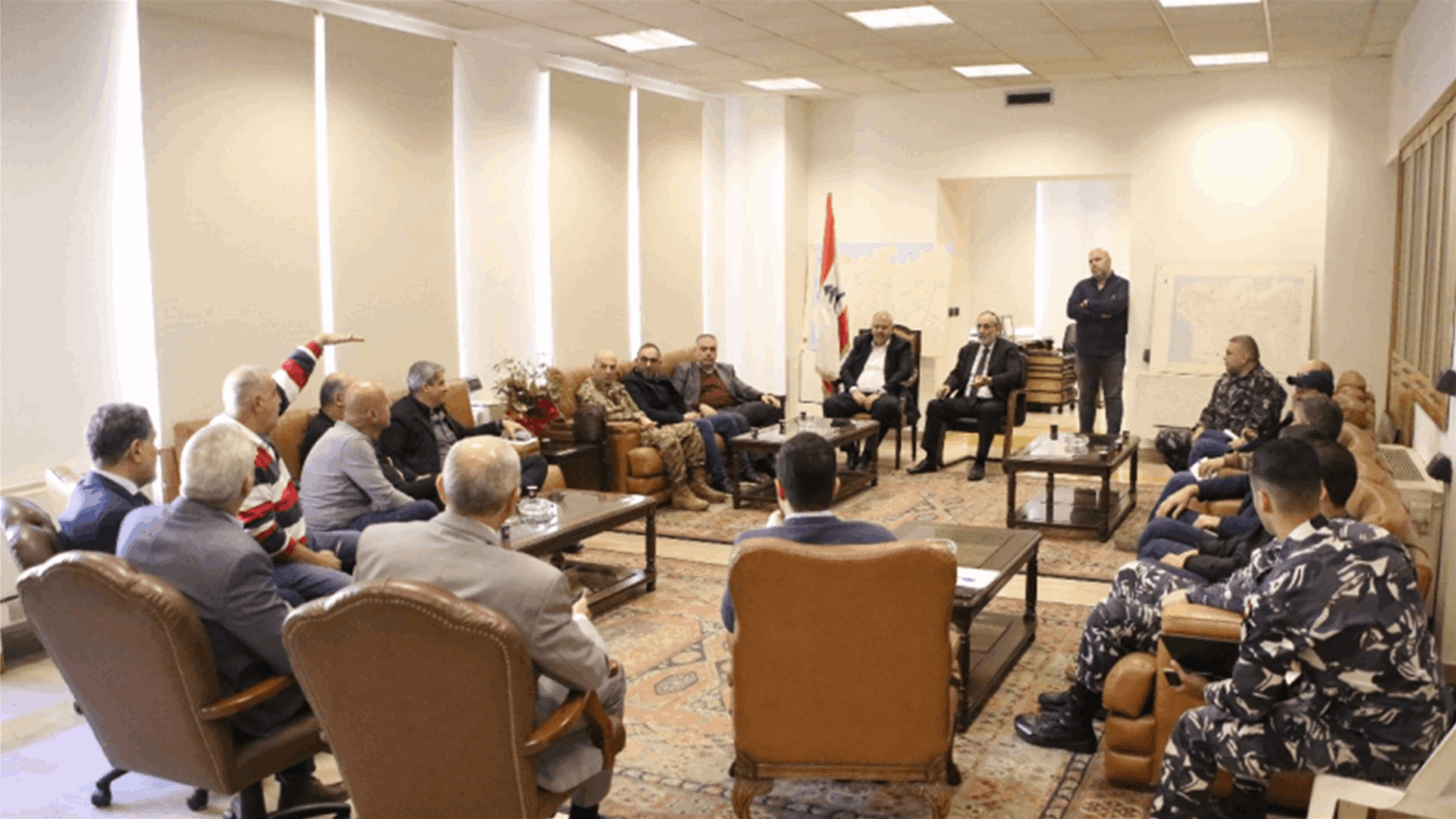 اجتماع في محافظة بيروت بحث في إزالة التعديات على الحدود المشتركة بين بيروت والغبيري