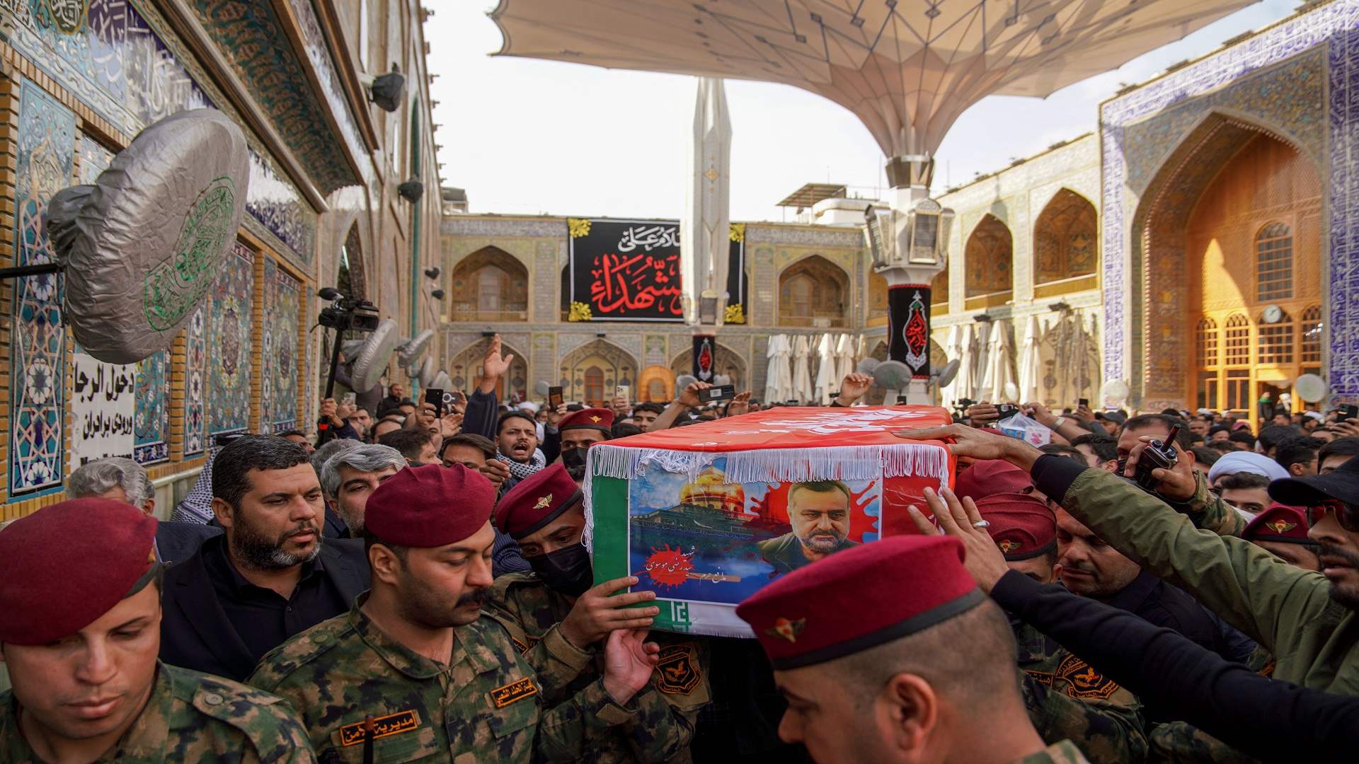تشييع في العراق لقيادي في الحرس الثوري الايراني قتل في سوريا