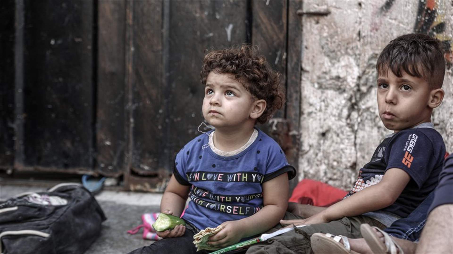 فرنسا تستقبل طفلَين فلسطينَيين مصابين