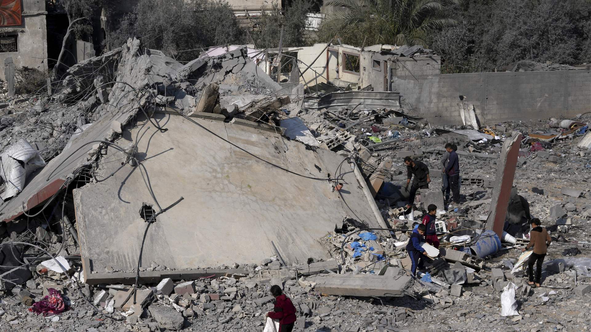 Palestinian death toll in Gaza war rises to 21,822 