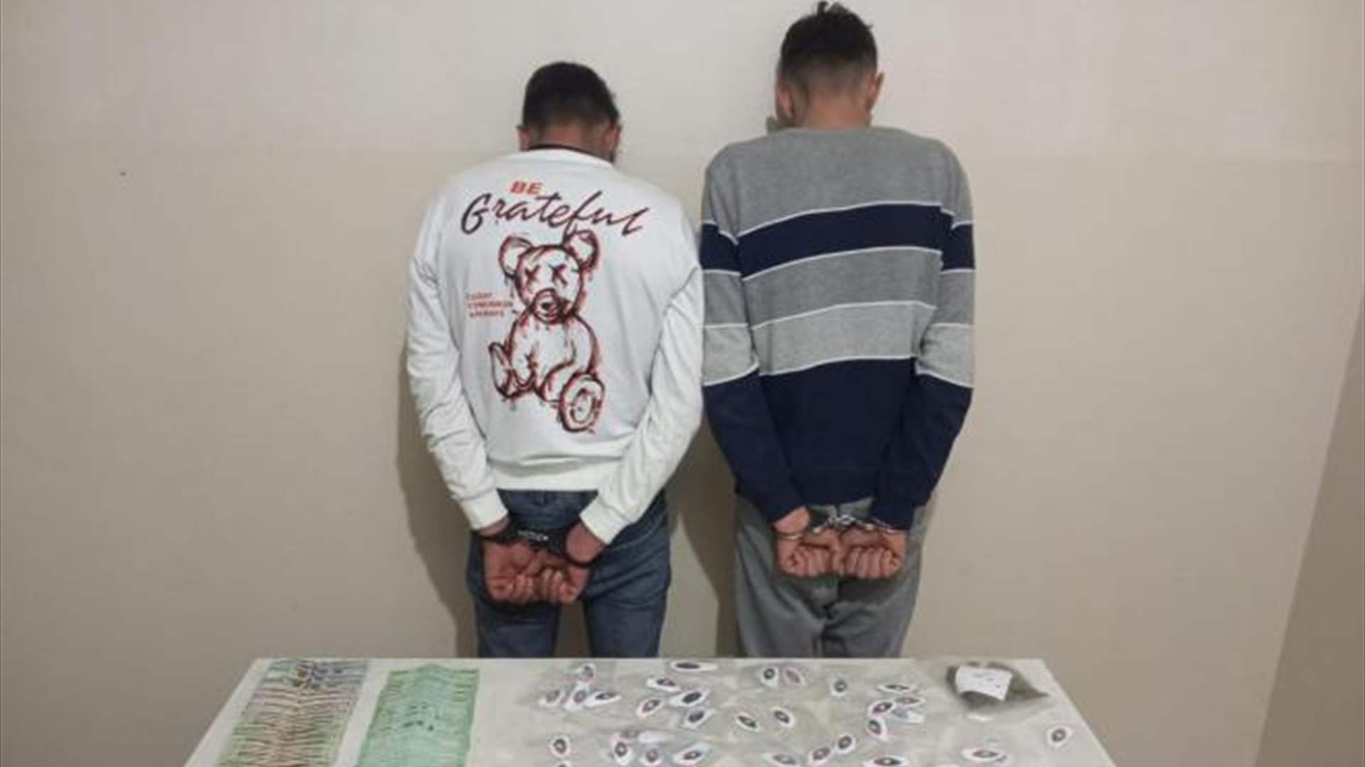 مداهمات وتوقيفات بالجرم المشهود في مناطق عدة... وإلقاء القبض على ٥ مطلوبين