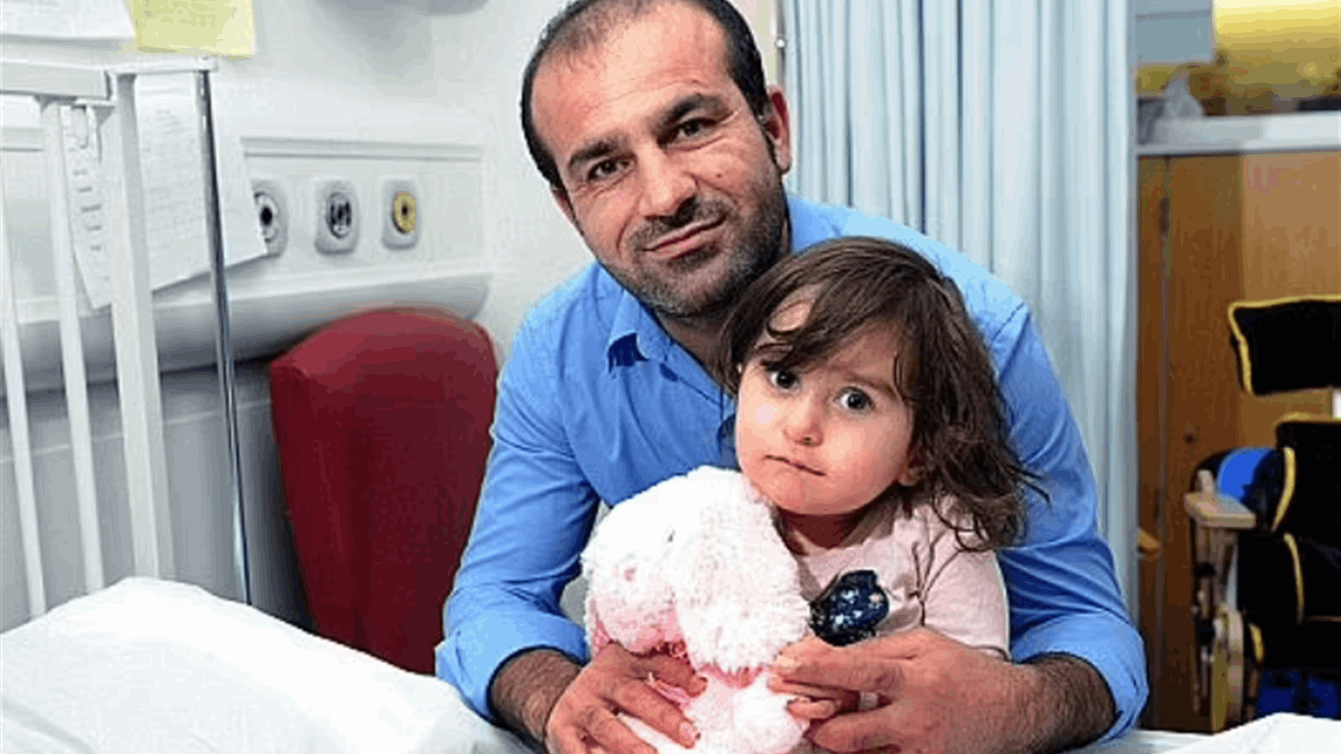 ابنة الـ10 سنوات تقاضي والدها وتطالبه بتعويضات... خطأ كلّف العائلة الكثير من الألم والمال وهذه قصتهم!
