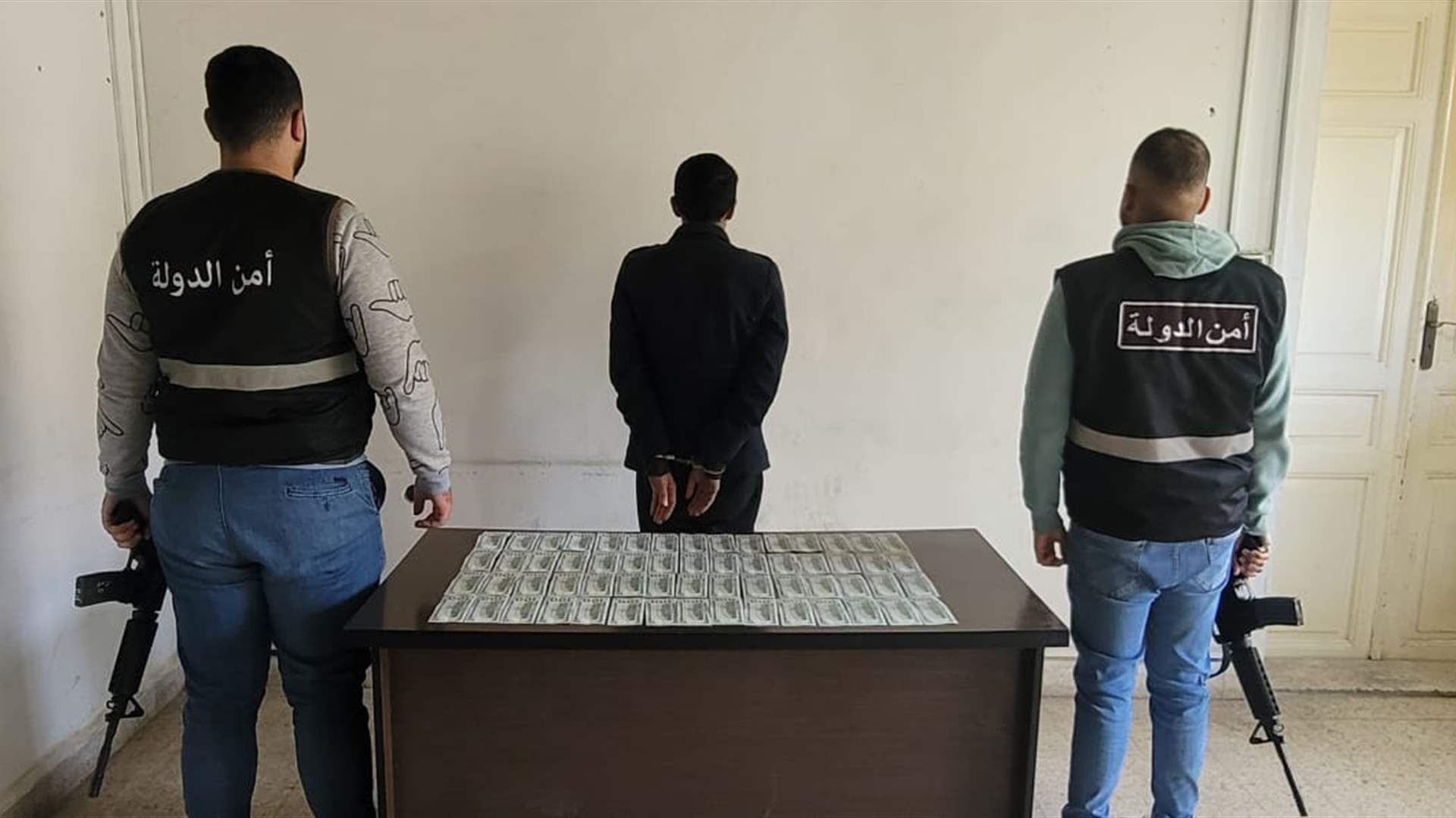 أمن الدّولة في النبطيّة توقف مزوّر دولارات