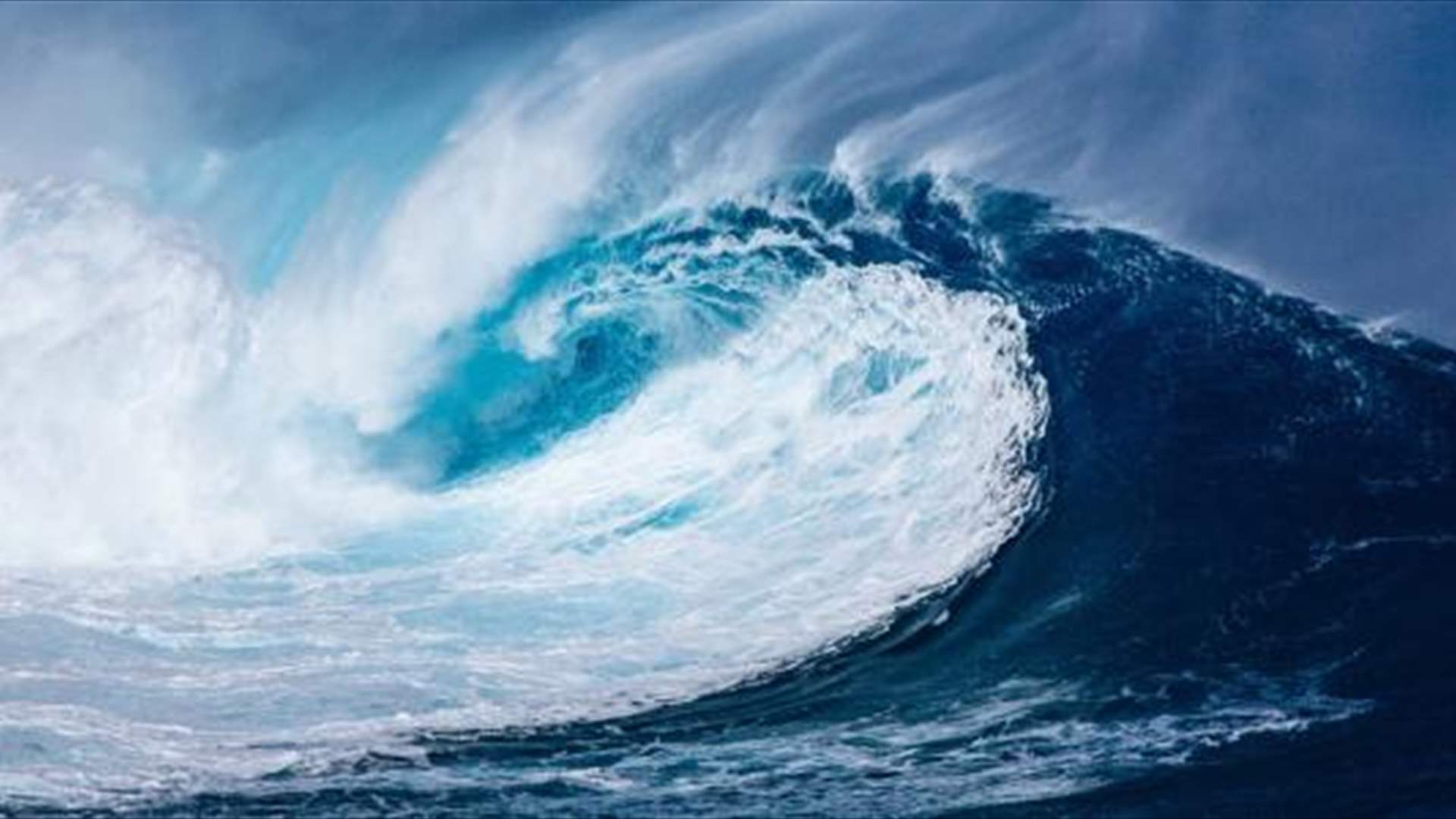 تسونامي ضرب محطة للطاقة النووية إثر زلزال اليابان دون تسجيل أضرار