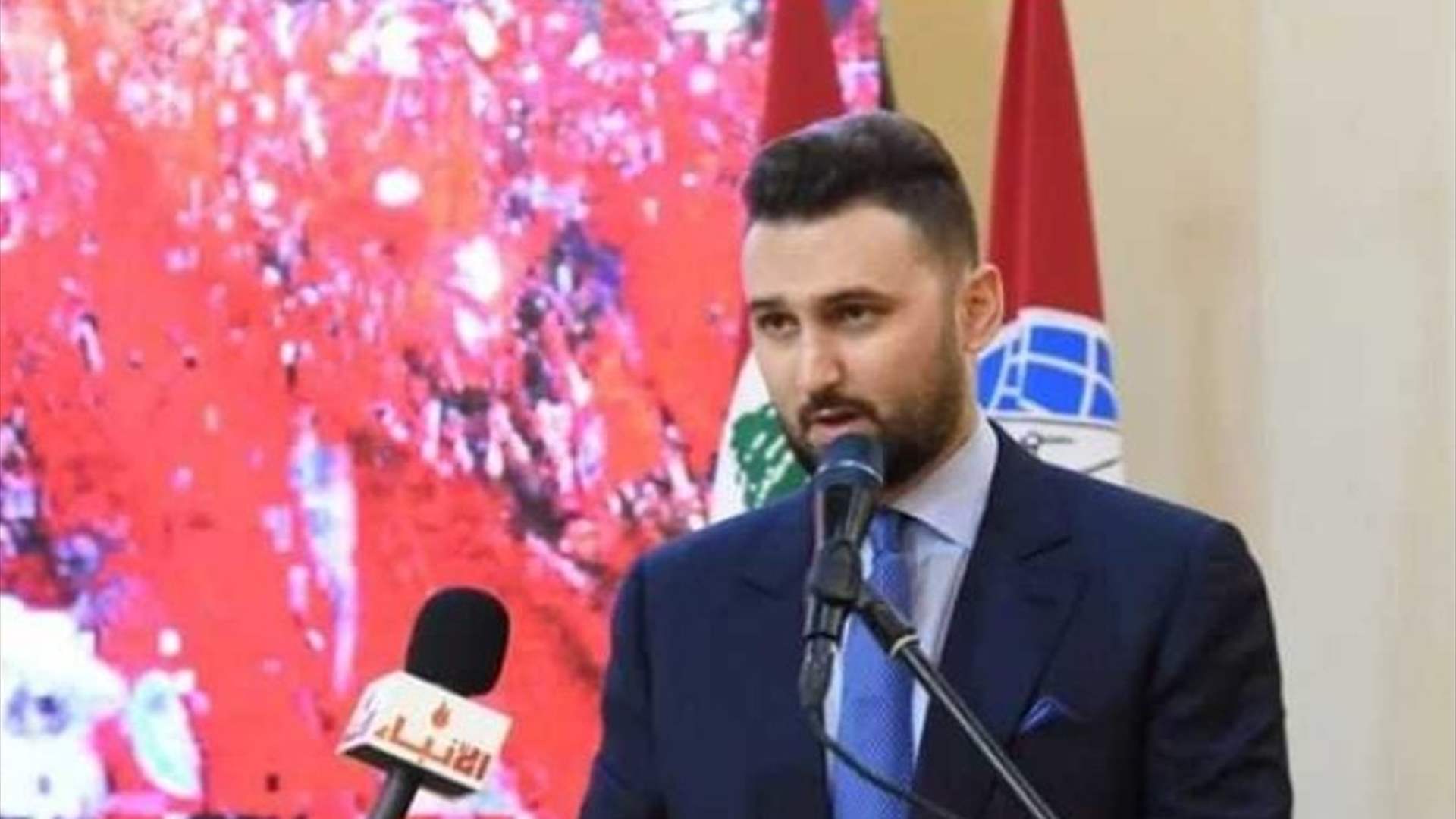 جنبلاط تابع الملفات التربوية مع الحلبي
