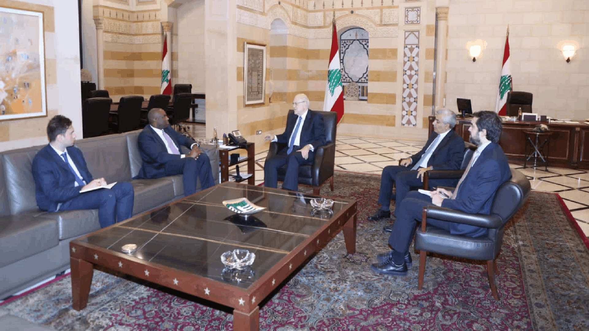 ميقاتي إستقبل وزير الخارجية في حكومة الظل البريطانية المعارضة... وبحث في الأوضاع الراهنة في لبنان والمنطقة