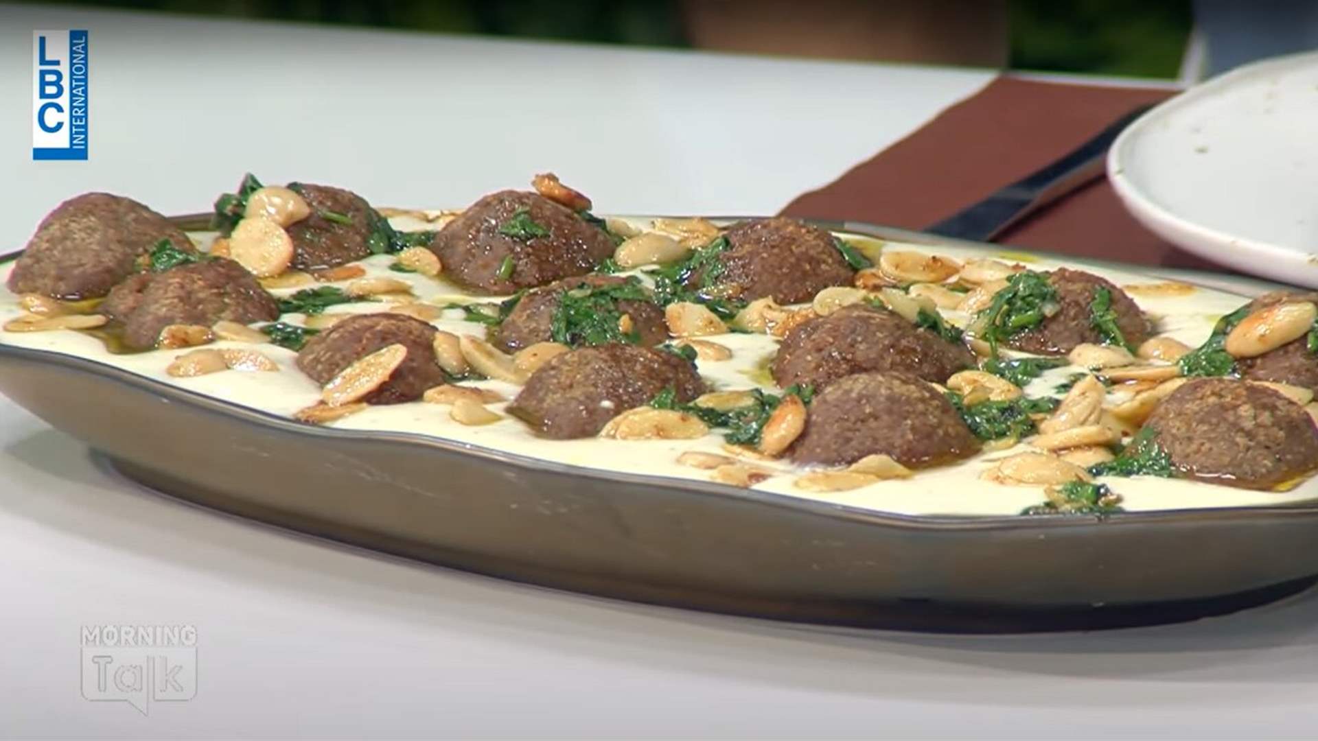 طبق لبنانيّ بامتياز... تعلموا كيفية تحضير الكبة بالصينية مع الشيف فادي زغيب (فيديو)