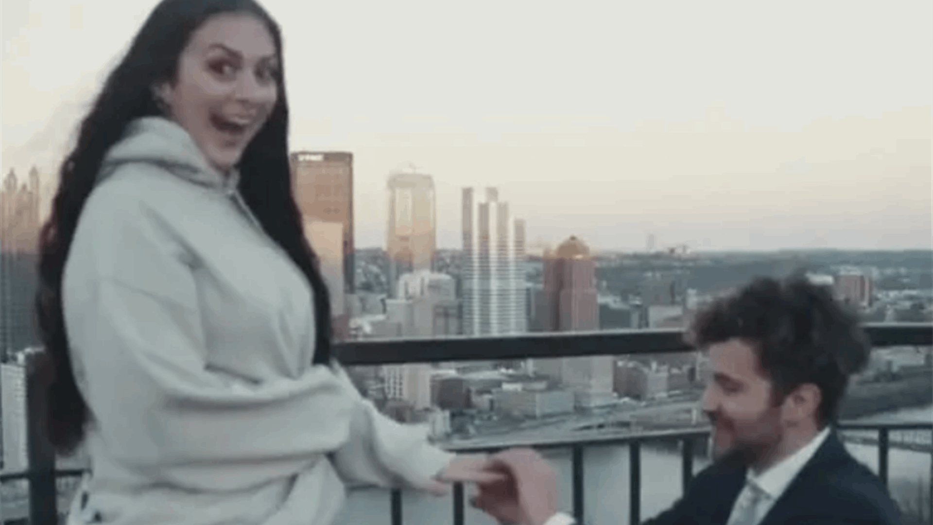 تزوجت بشخص غريب بسبب تحدٍ على تيك توك وتوقعا أن ينفصلا بعد أسبوع... ما حصل معهما بعد ذلك أذهل الجميع!