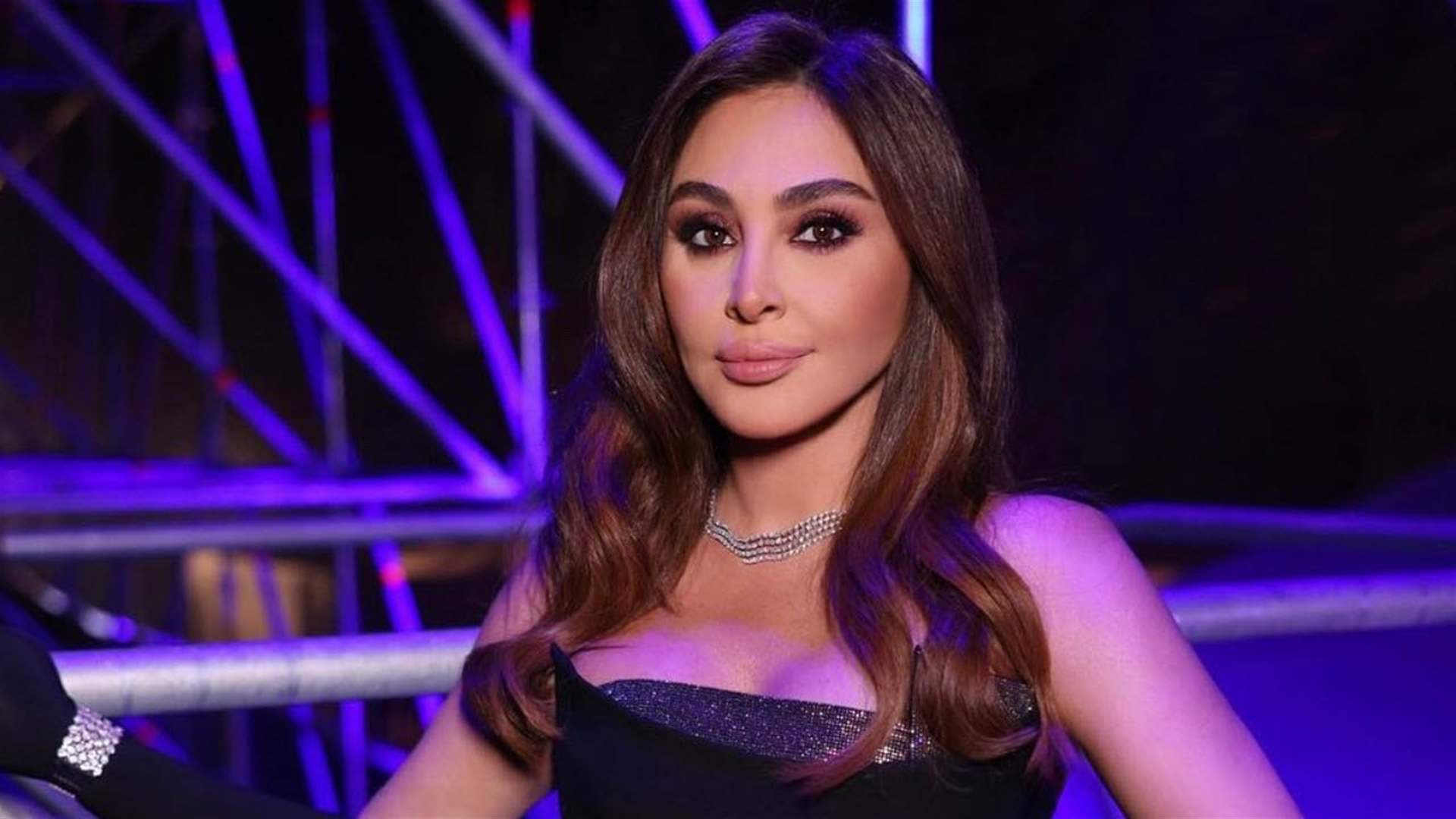 بعد نانسي عجرم... أغنية إليسا في امتحان جامعي: هل تطبّق نظرية فرويد؟ 