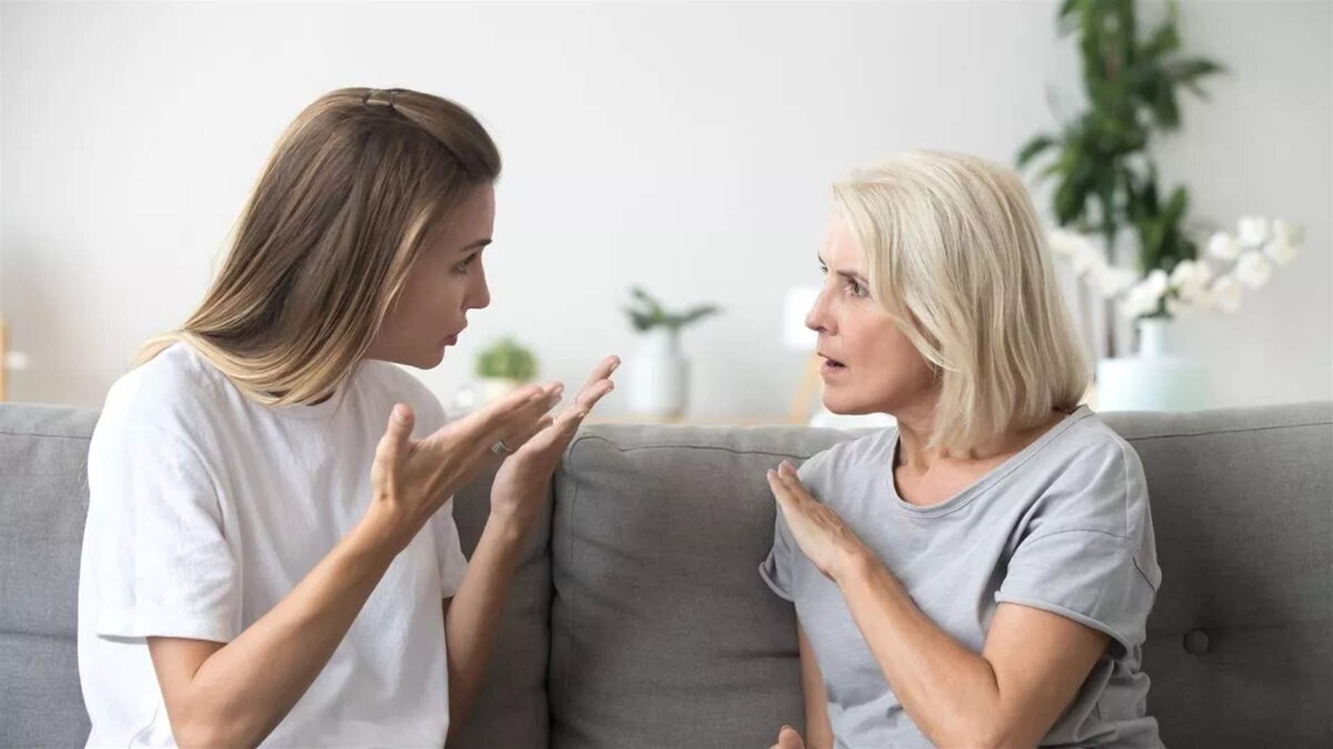 سيدة تشعر بالغضب تجاه حماتها... وما علاقة الطبخ؟