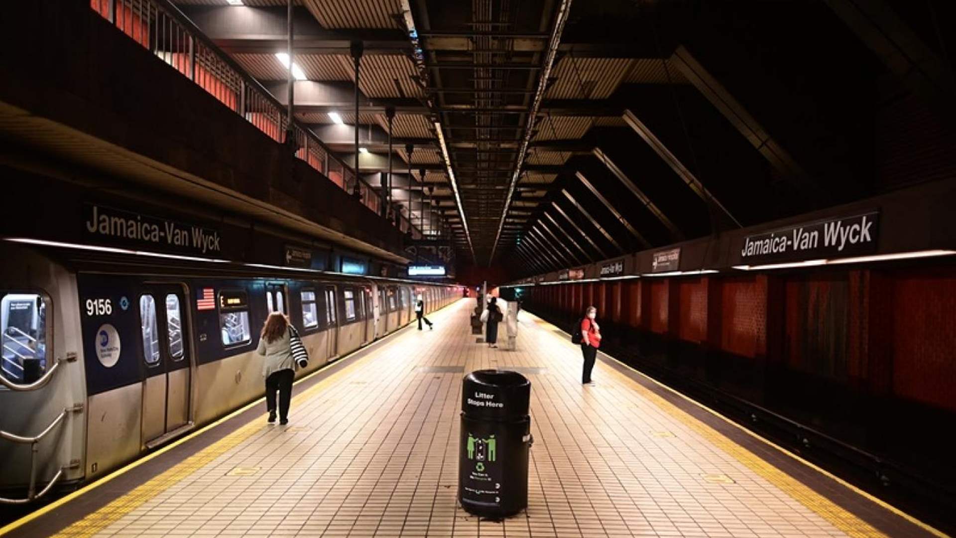 حاول التدخل لفضّ إشكال في المترو...ولكن النتيجة كانت مأساوية!