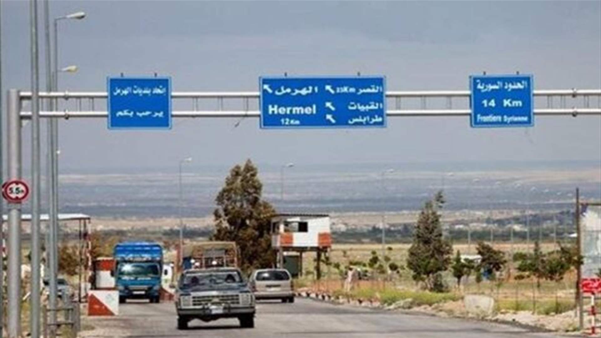 وفاة سيدة وإصابة مواطن بحادث إصطدام سيارة بعمود كهرباء في الهرمل