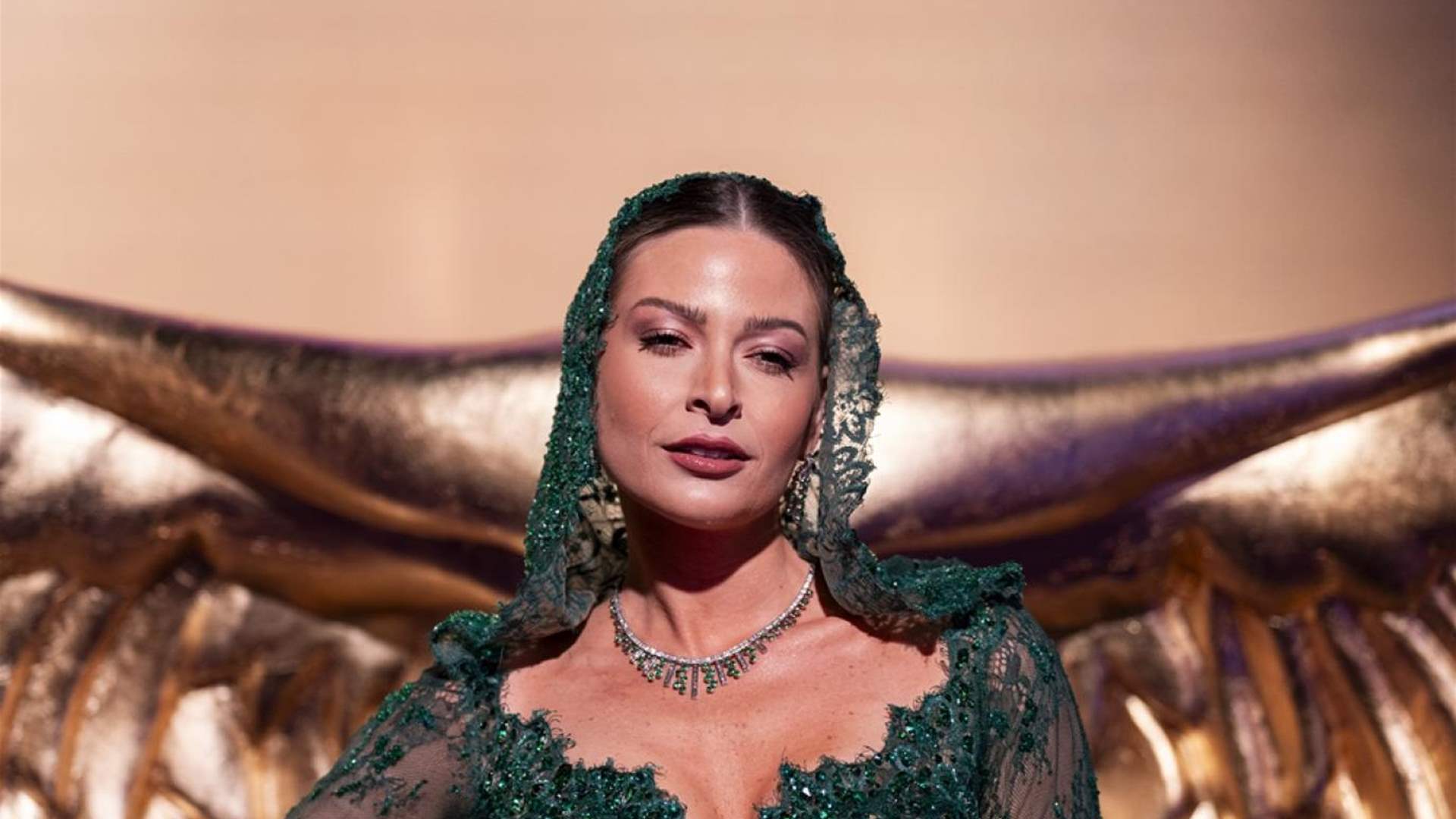 باميلا الكيك للـLBCI خلال حفل Joy Awards 2024: هذا ما أعطتني اياه عليا كرم اليوم! (فيديو)