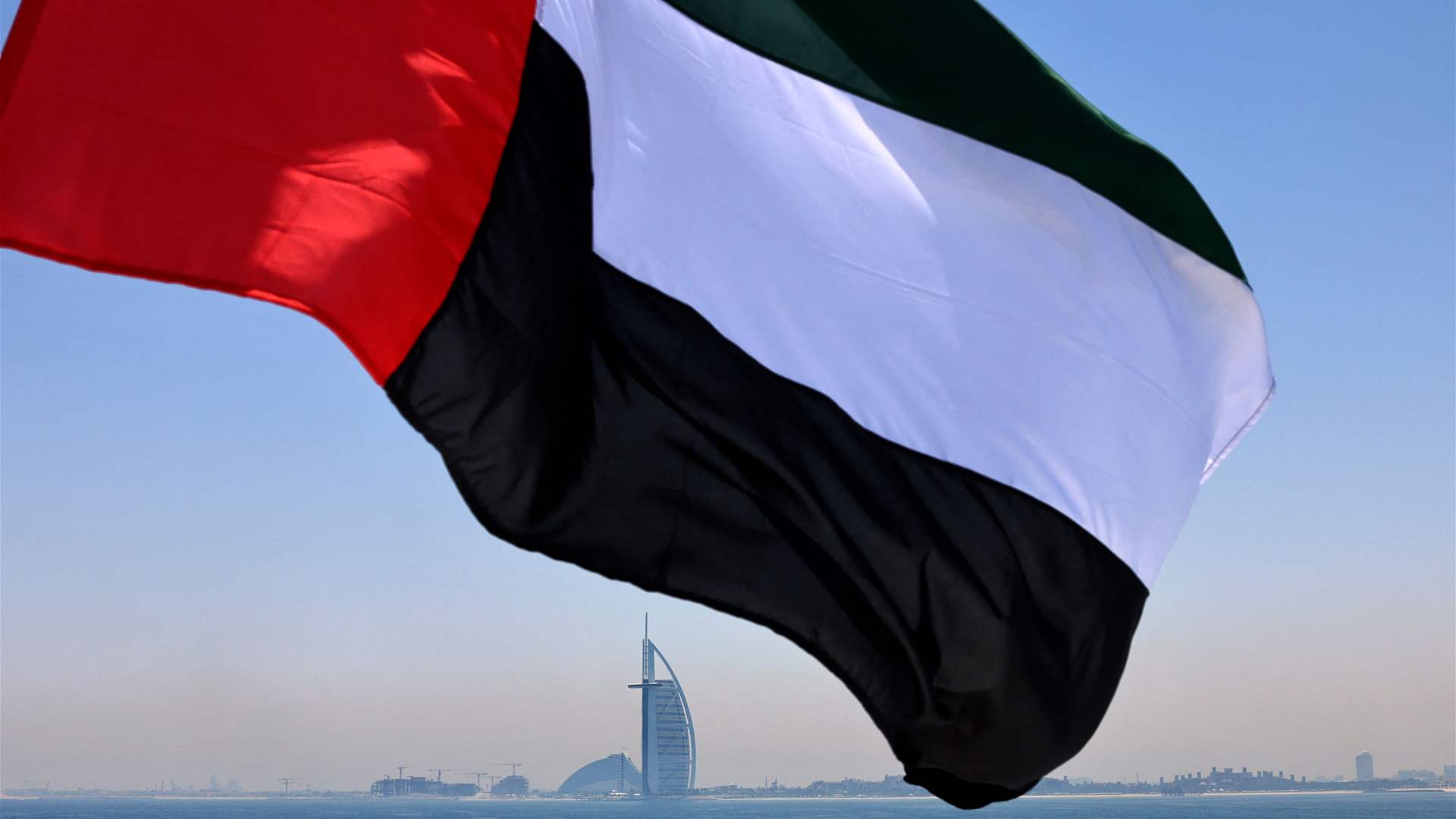 رجل أعمال يقاضي الإمارات.. طالب بتعويض يتخطى الملياري دولار!