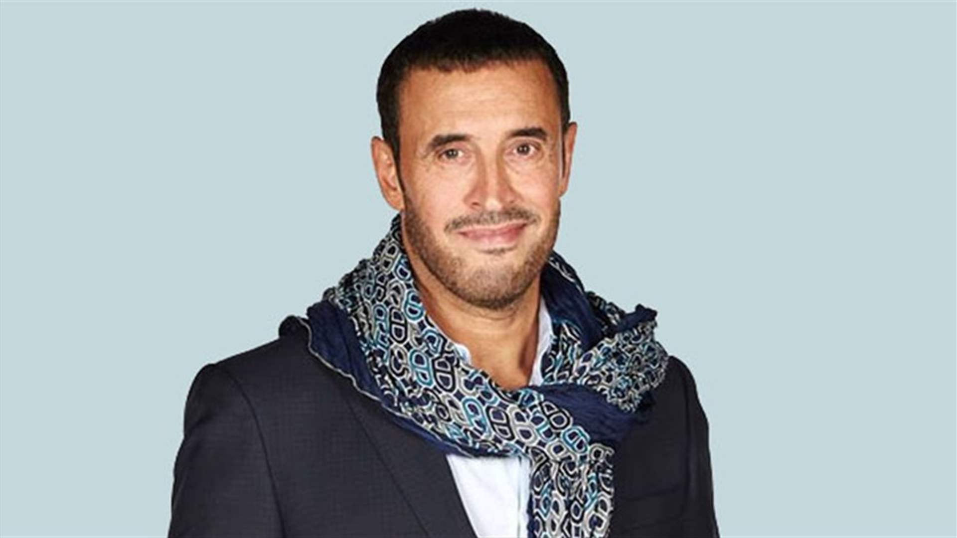 إبن كاظم الساهر يشعل السوشيال ميديا بأحدث ظهور... هل تفوّق على والده بوسامته؟ (صورة)