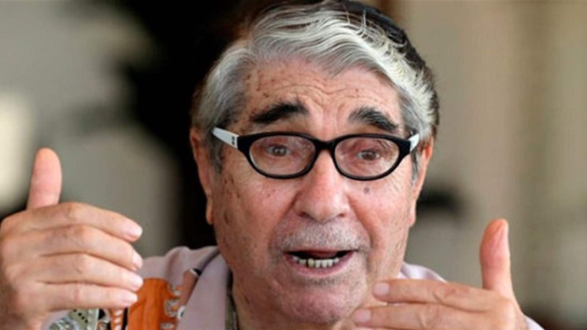 ظهر في فيديو من المستشفى... زغلول يطلب الدعاء لصديق عمره أبو سليم: صلّوا له