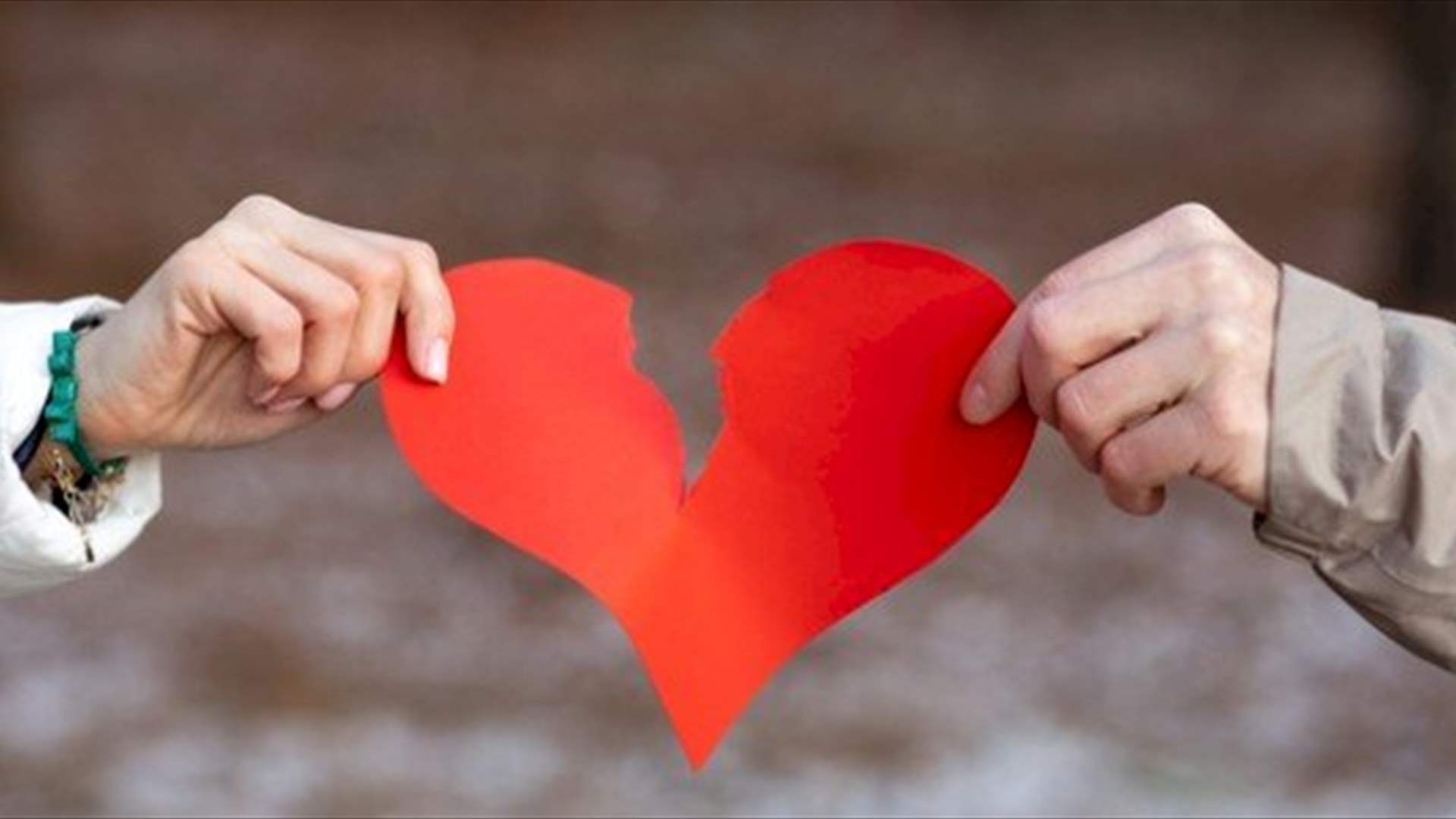 "علبة الانفصال"... هدية غريبة مخصصة لعيد الحب تُطرح في هذا البلد! (صورة)