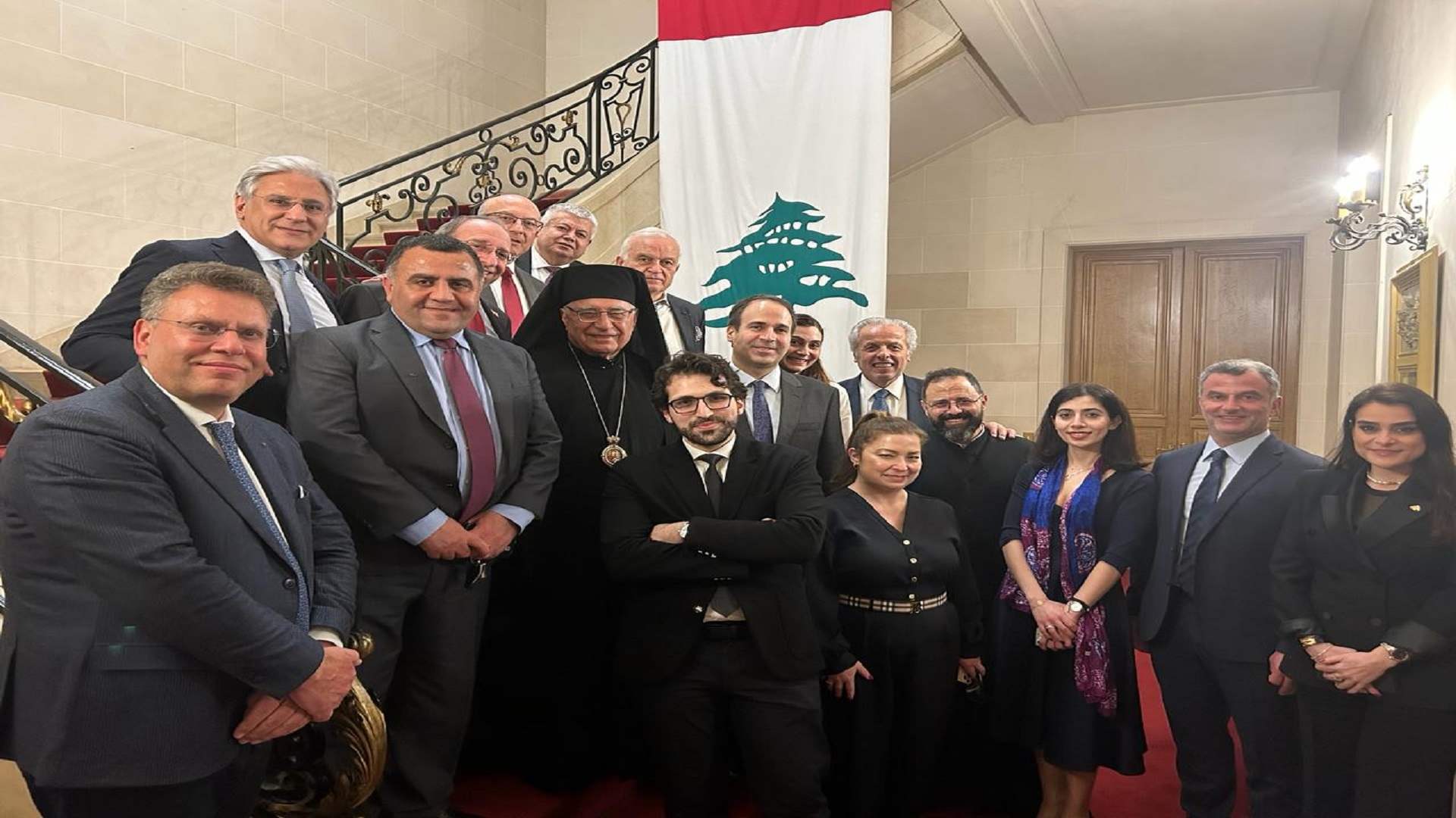 العبسي من السفارة اللبنانية في باريس: علينا جميعا أن نتحمل مسؤولية انقاذ بلادنا