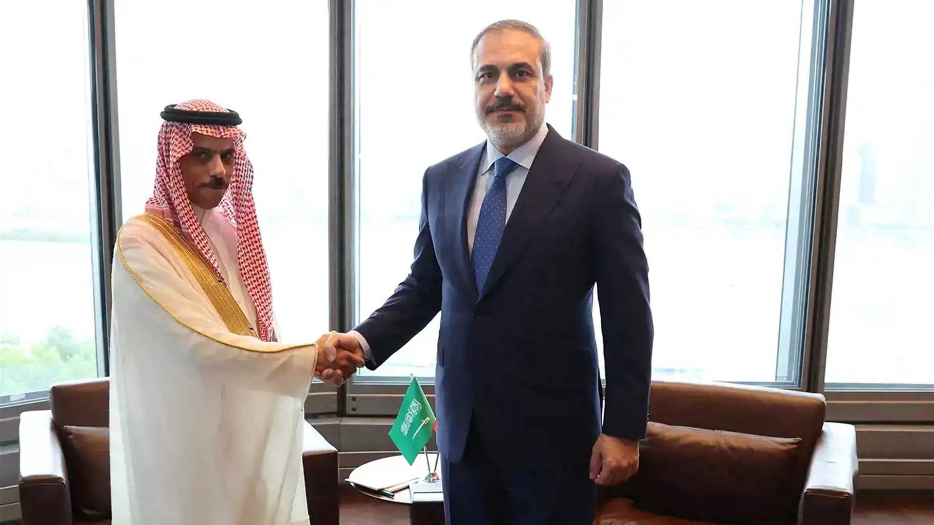 اتصال بين وزير الخارجية السعودي ونظيره التركي... وهذا ما تم بحثه