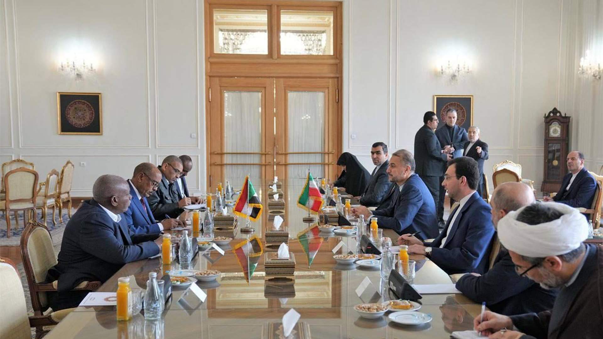 لقاء بين وزيري خارجية الجمهورية الإسلامية الإيرانية والسودان 