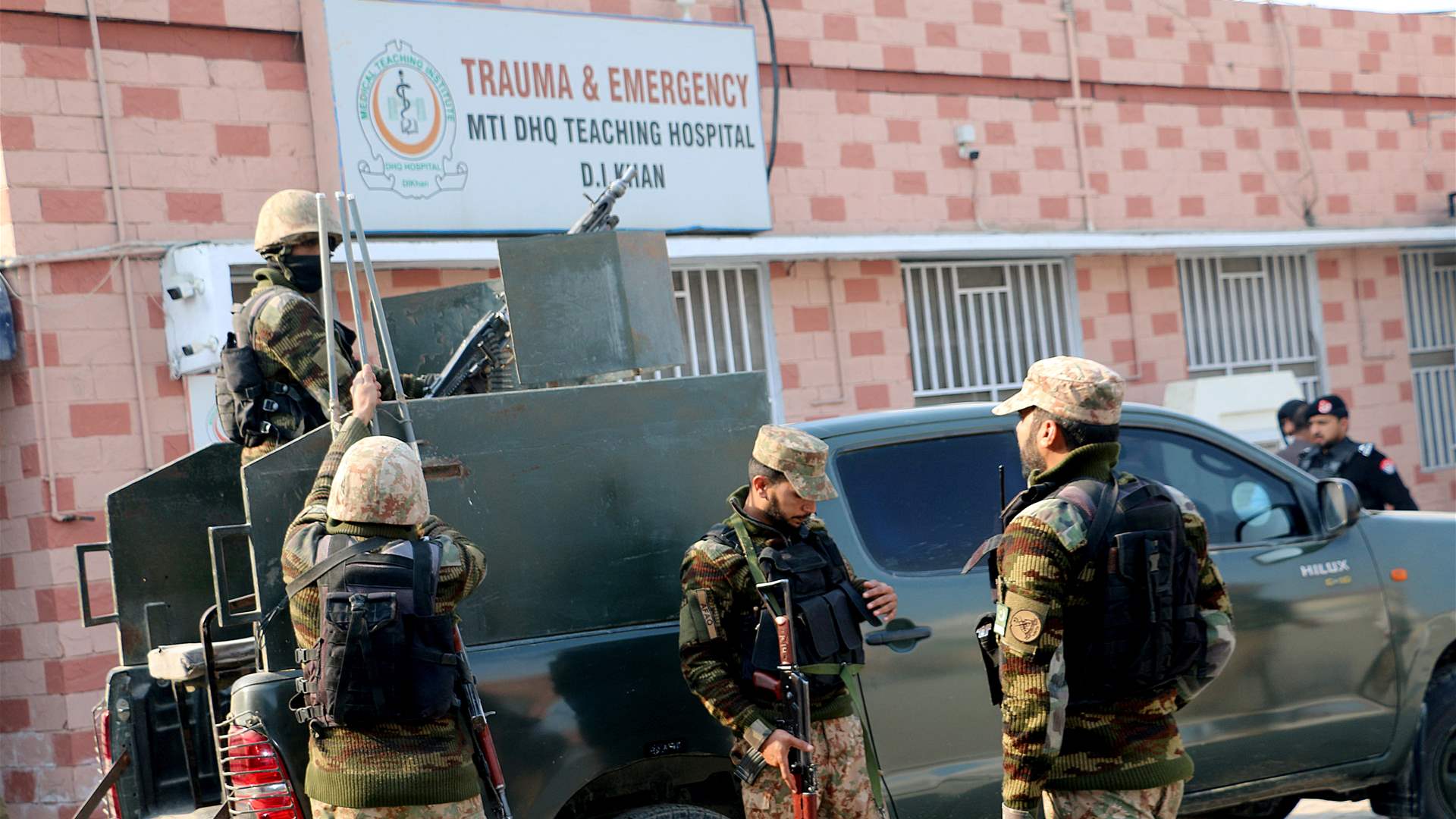 At least 10 killed in attack on police station in Pakistan
