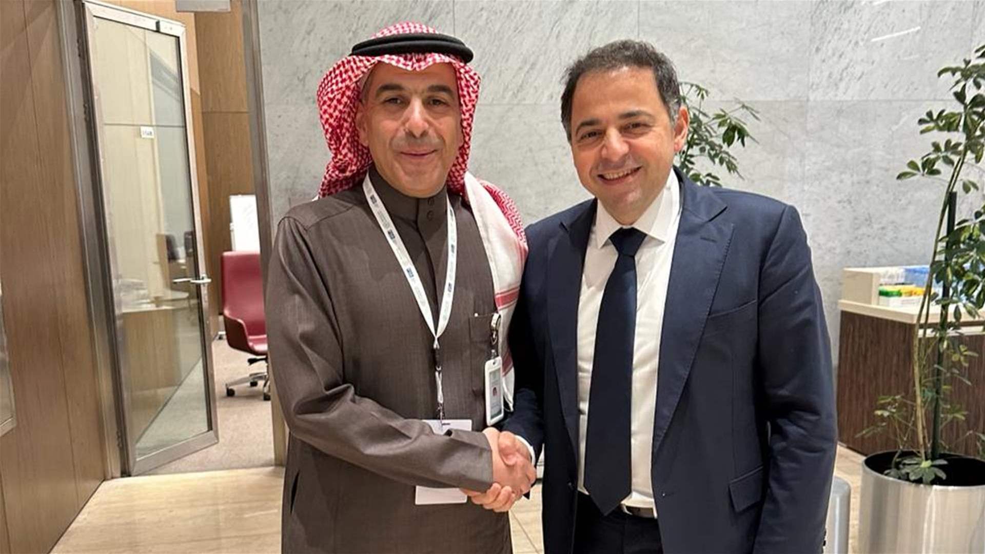 منصوري يشارك بالمؤتمر العالي المستوى لحكام المصارف الخليجية والعربية