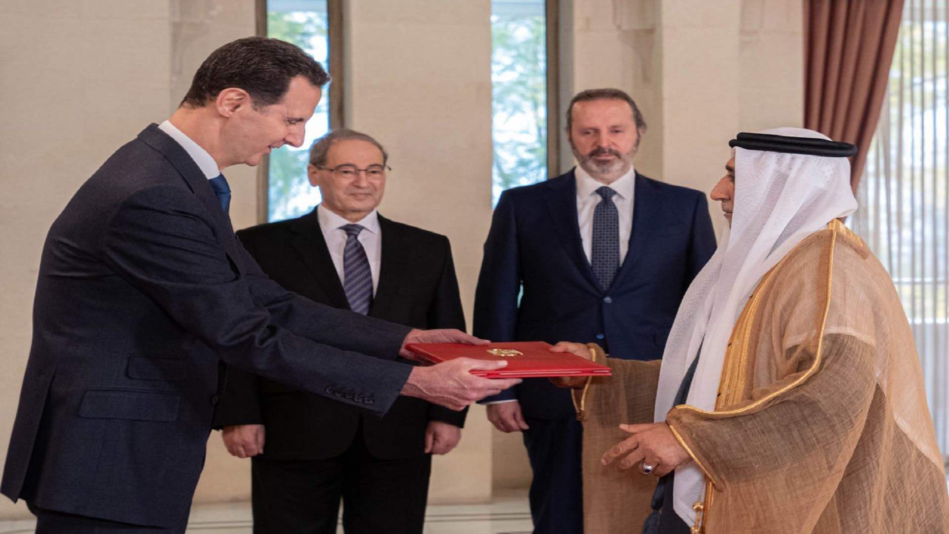 الرئيس بشار الأسد يتسلم أوراق اعتماد حسن أحمد محمد سليمان الشحي سفيراً مفوضاً فوق العادة لدولة الإمارات العربية المتحدة لدى الجمهورية العربية السورية
