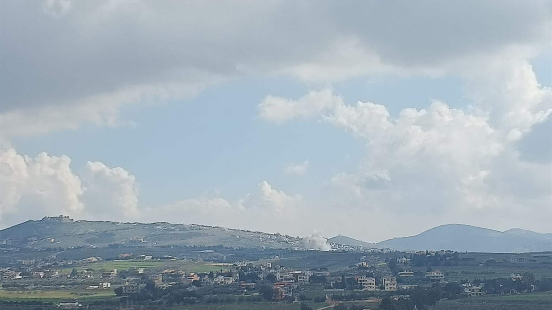 غارة بين يحمر وارنون