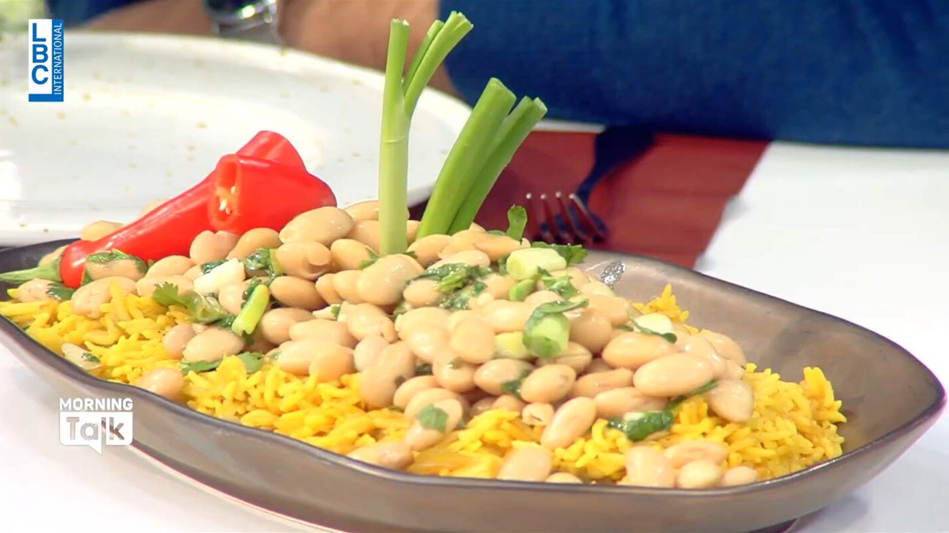 مع بداية الصوم... الفاصوليا مع الأرز ومسبّحة الحمص على طريقة الشيف فادي زغيب (فيديو)