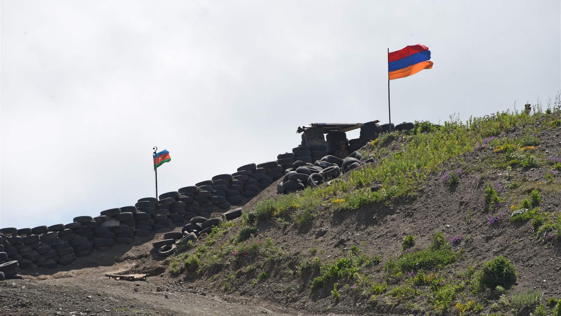 Azerbaijani gunfire kills four Armenian soldiers near border