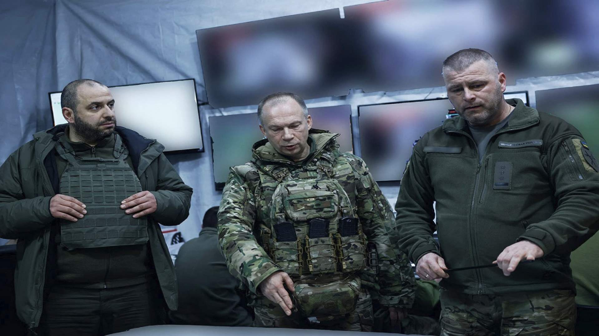 القائد الجديد للجيش الأوكراني يزور المناطق الأكثر سخونة على الجبهة الشرقية: الوضع &quot;معقّد للغاية ومتوتّر&quot;
