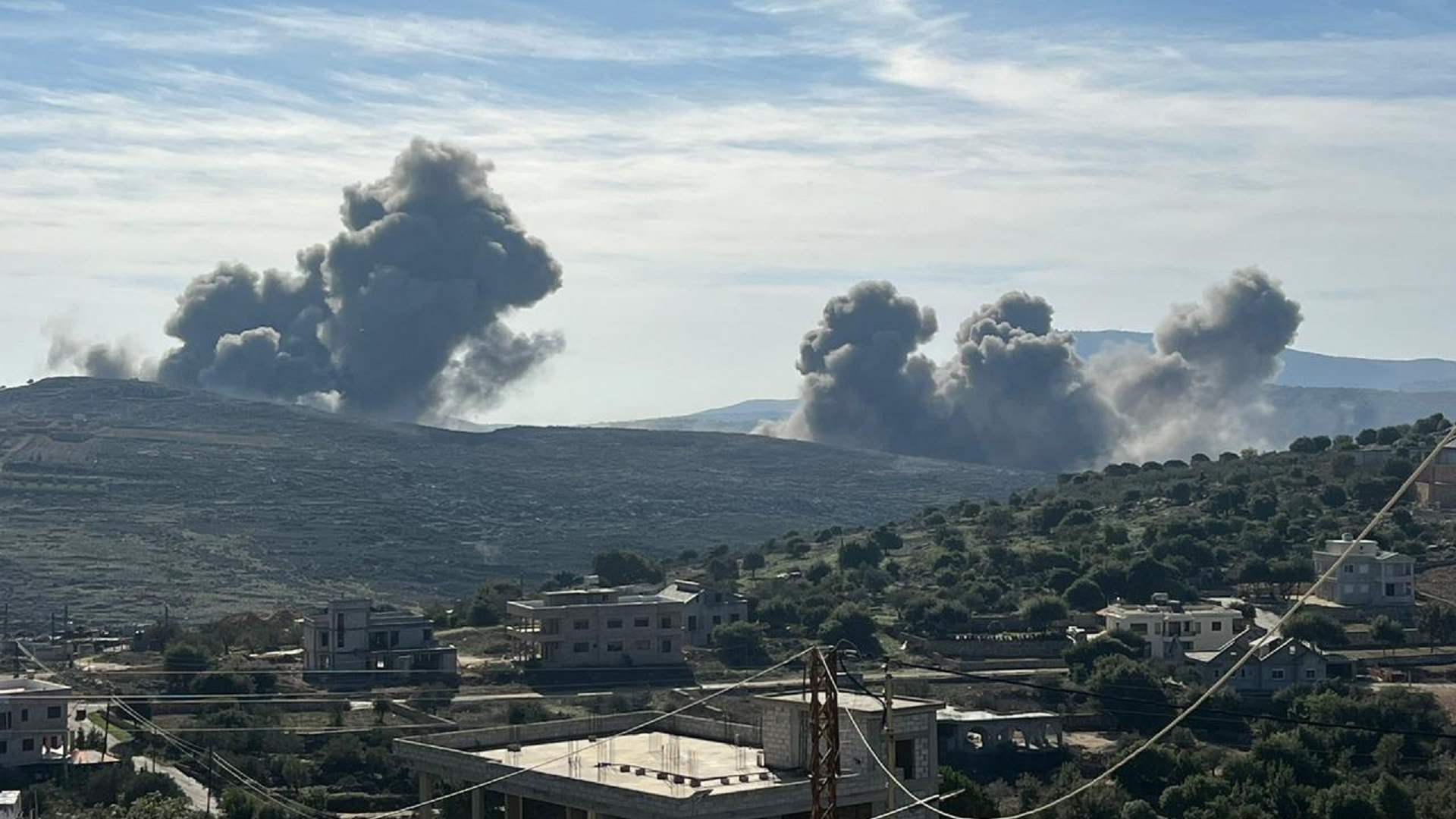  Israeli army announces &quot;series of airstrikes&quot; in Lebanon