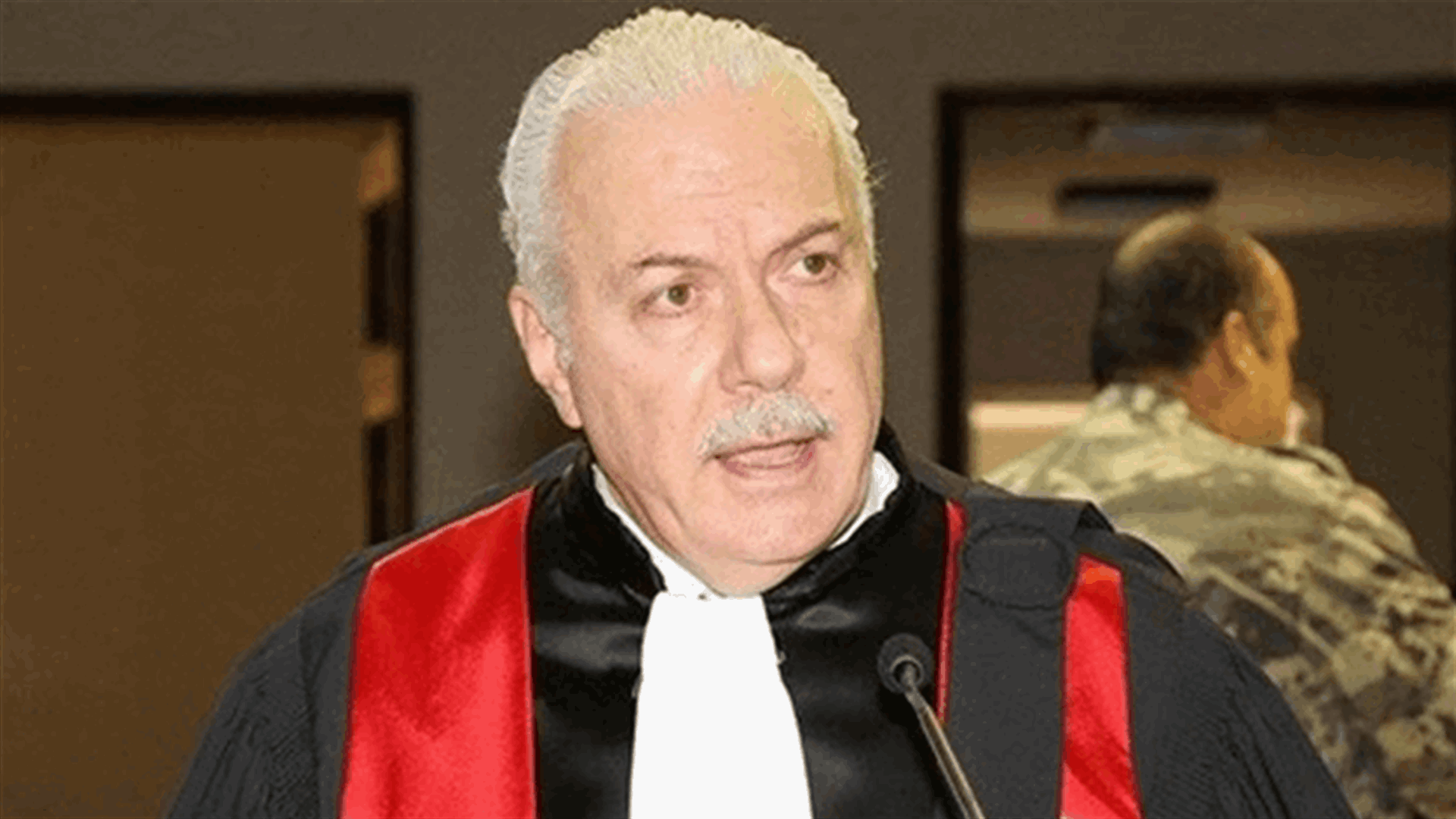 تقاعُد عويدات يؤسس لأزمة قضائية في النيابة التمييزية... وهذا ما كشفته مصادر مواكبة لـ"الشرق الأوسط"