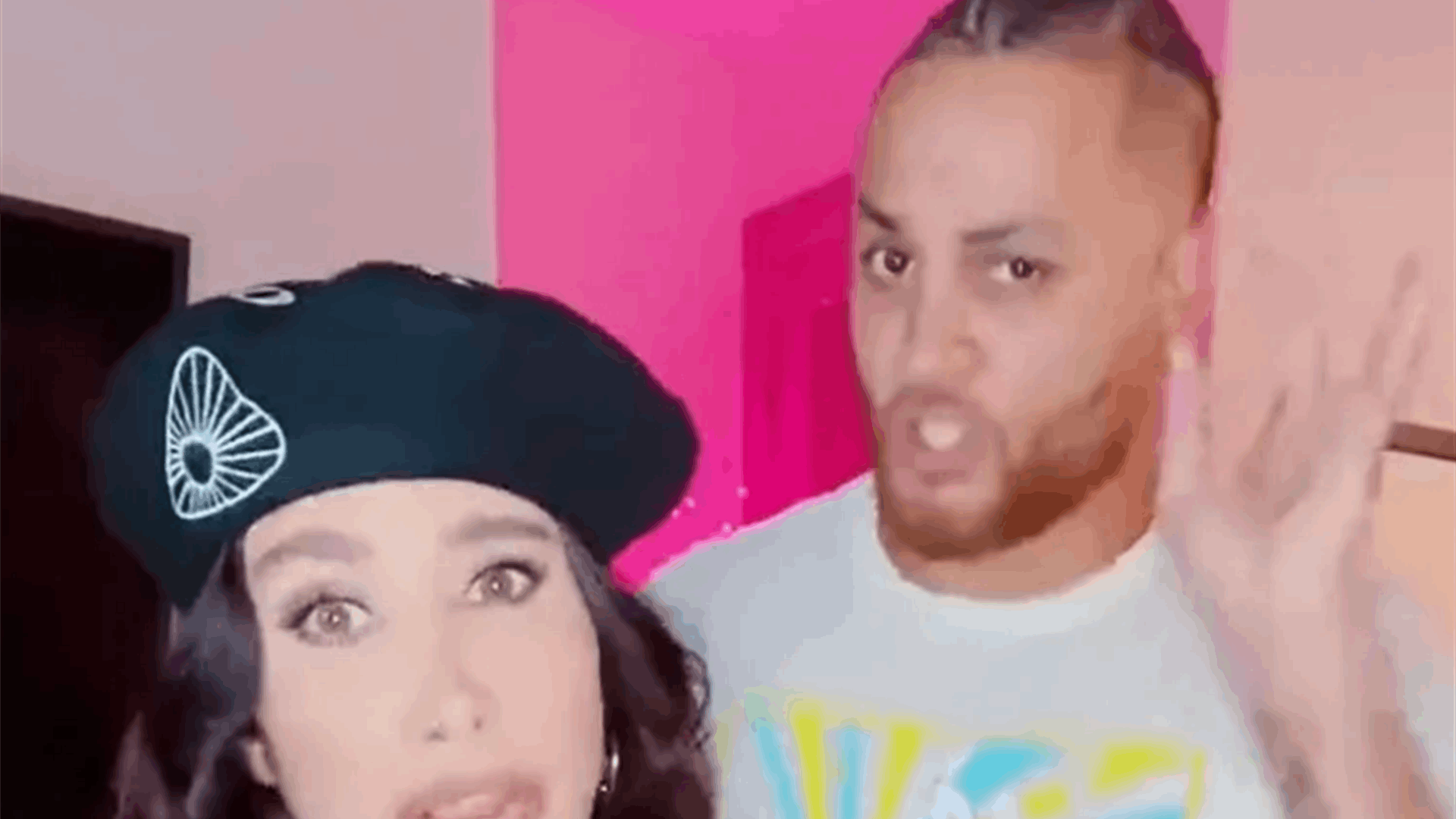 تزوجا منذ 17 عاماً ويرغبان في شريك جديد... وهذه قصتهما الغريبة!