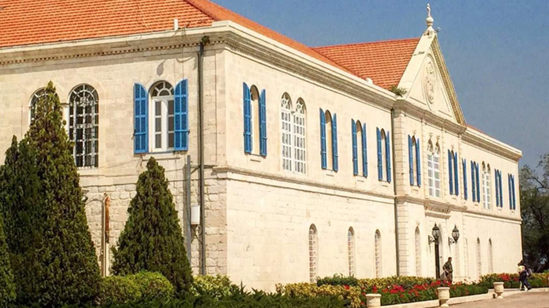 لقاء بين الراعي والسفير الفرنسي لبحث الأفكار الفرنسية المطروحة