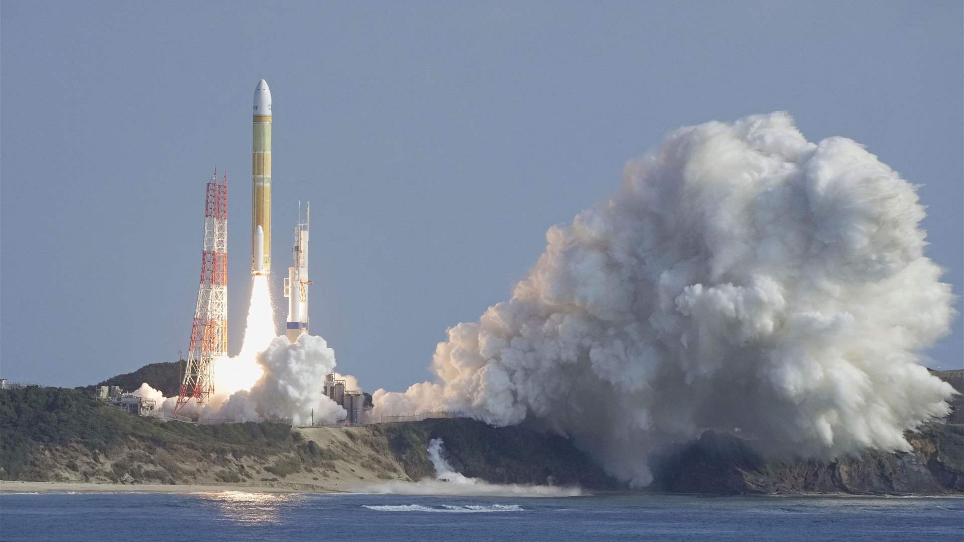 Japan launches successfully next-generation H3 rocket after last year's failure 