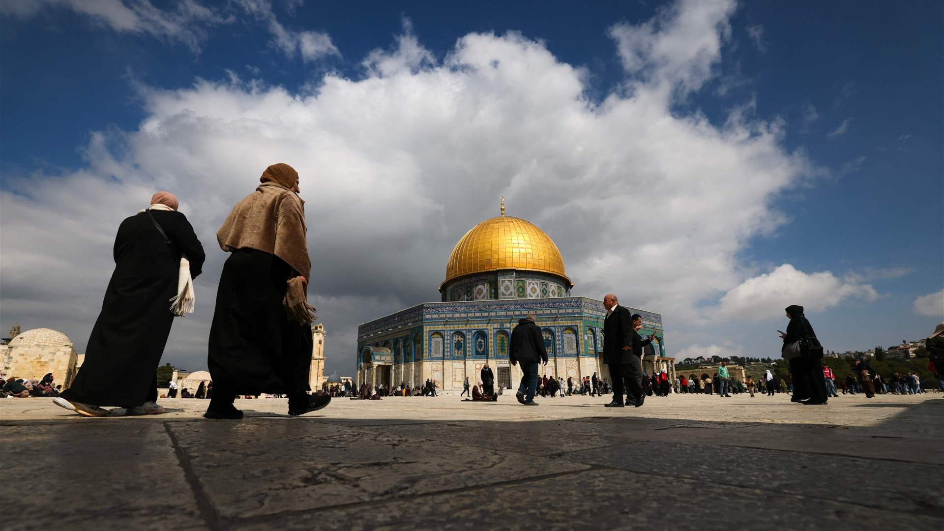 Israel to put security limits on Ramadan prayers at Jerusalem&#39;s Al Aqsa mosque