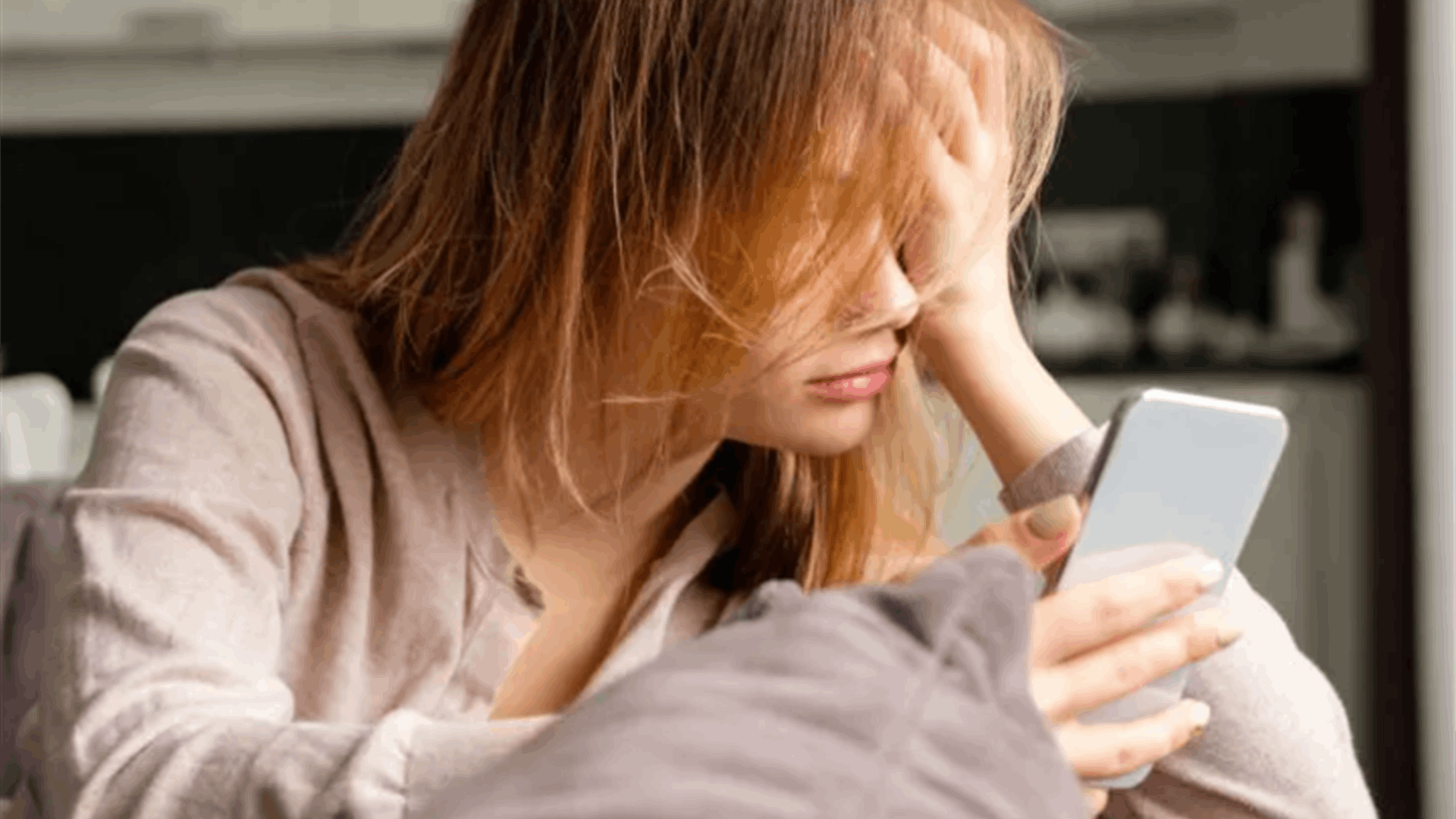 طلب منها الانتقال للعيش معه ثم توقف فجأة عن مراسلتها... وما اكتشفته لاحقاً شكّل صدمة لها! 