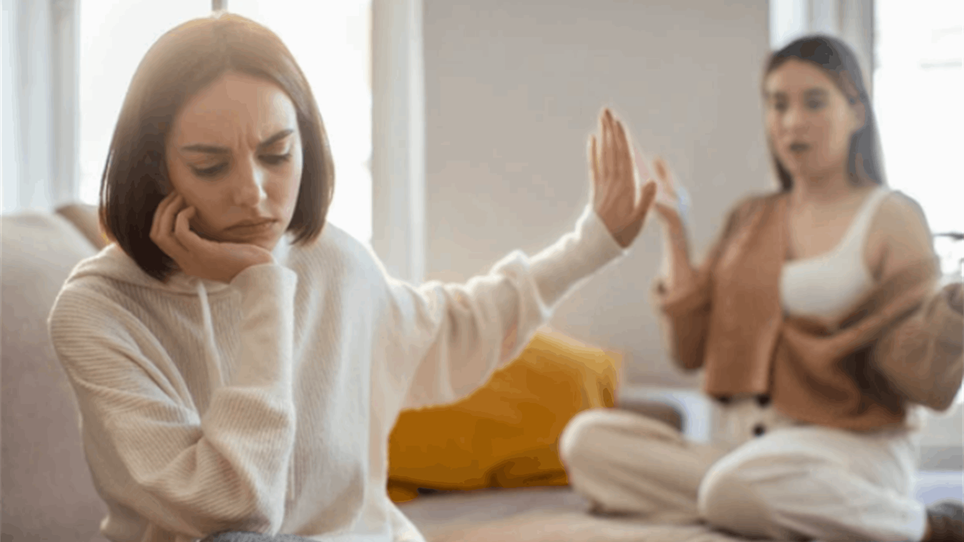 رغم حالتها الحرجة... رفضت التبرع بكليتها لأختها بسبب ما فعلته معها في طفولتها!