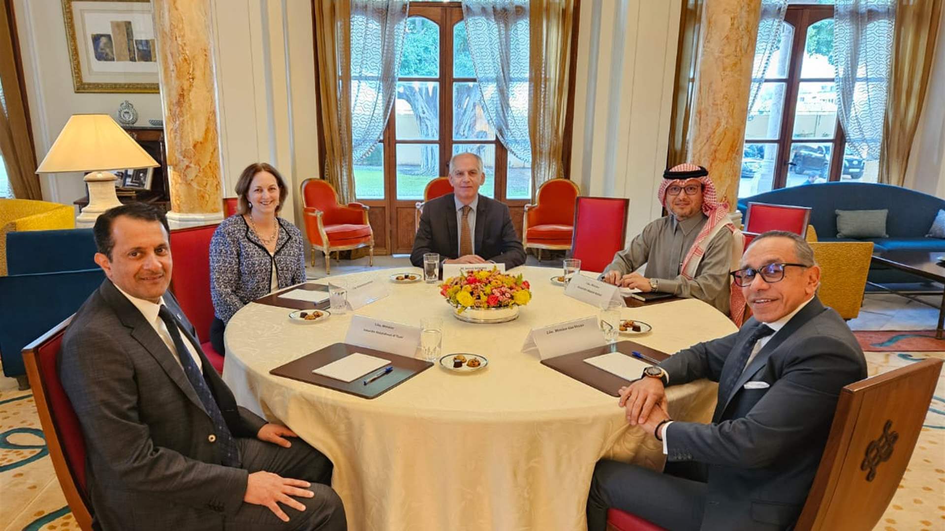 "الخماسية" متمسكة بـ"الخيار الثالث" (نداء الوطن)