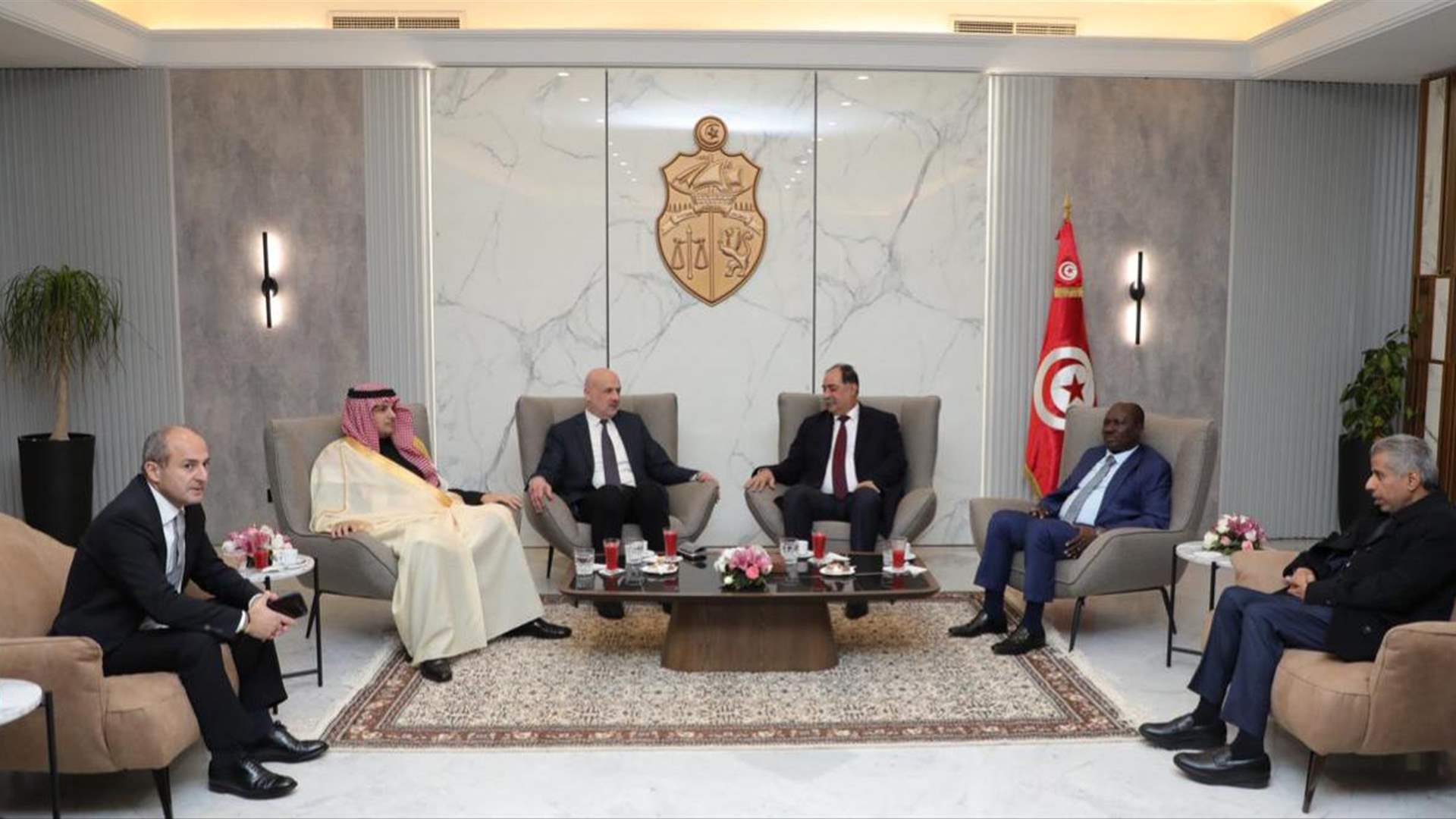 مولوي في تونس للمشاركة في أعمال الدورة الحادية والأربعين لمجلس وزراء الداخلية العرب