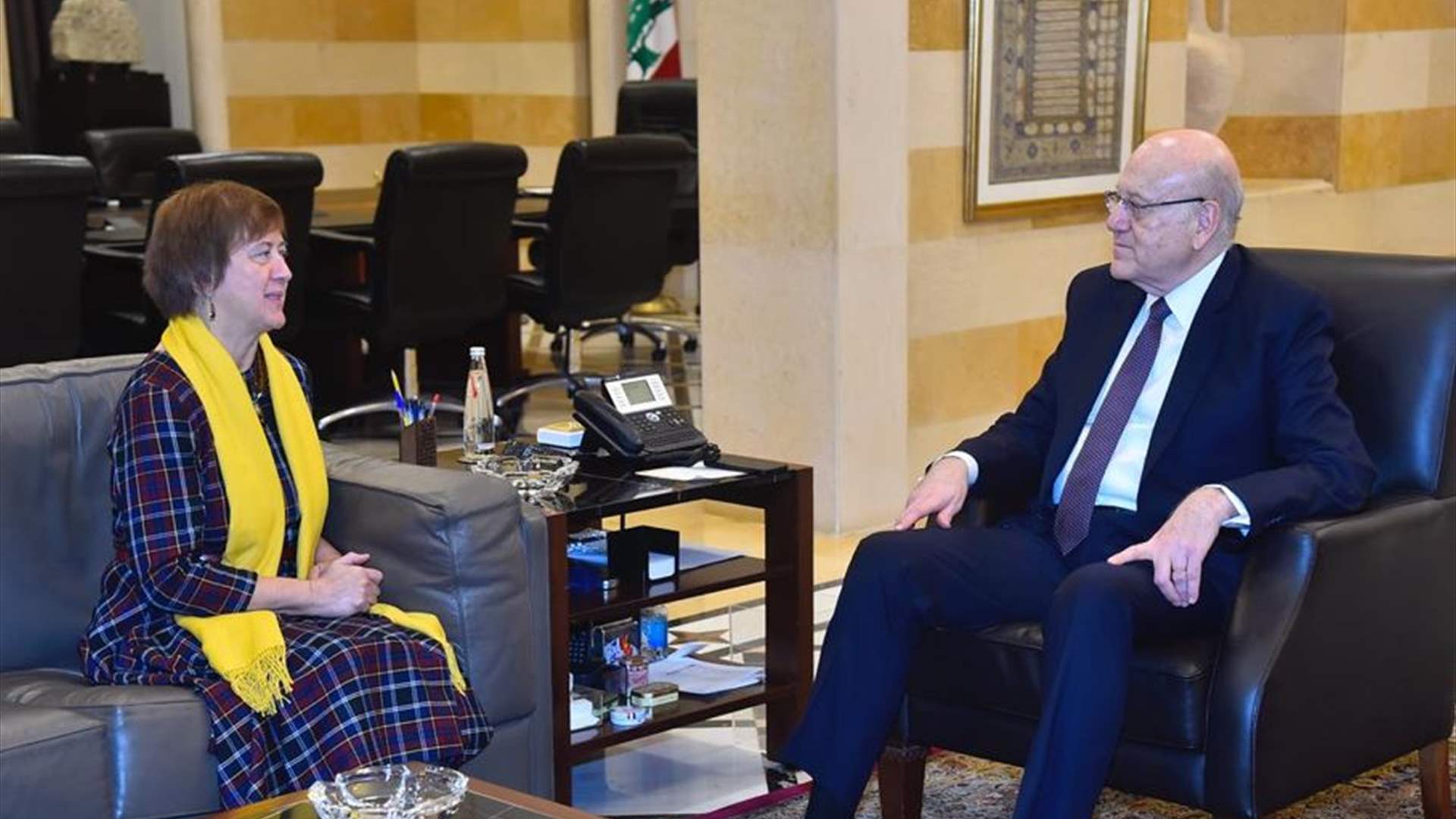 المنسقة الخاصة للأمم المتحدة في لبنان تُطلع ميقاتي على جولتها