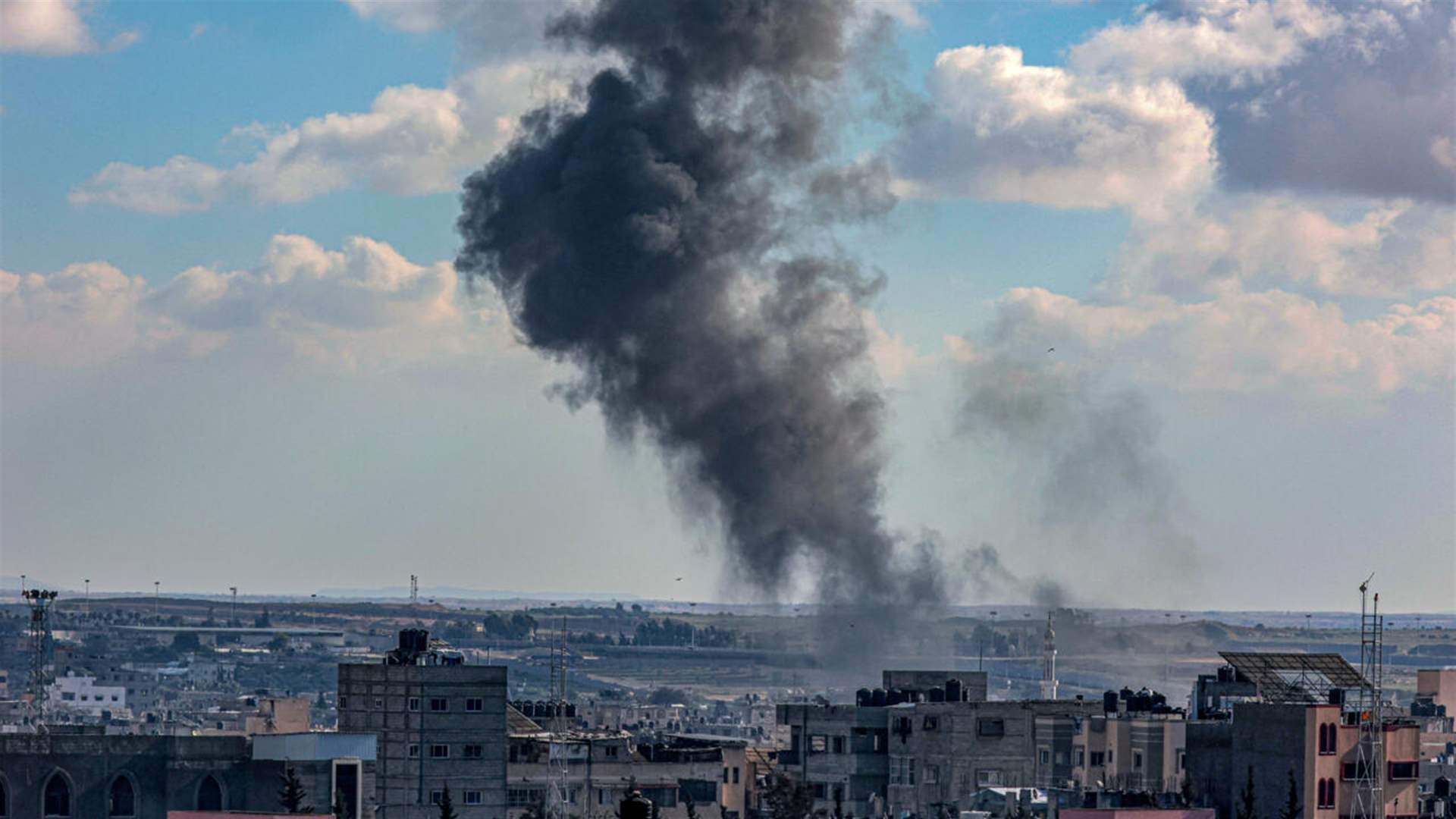 UN: Israeli forces stalled evacuation convoy, forced paramedics to strip