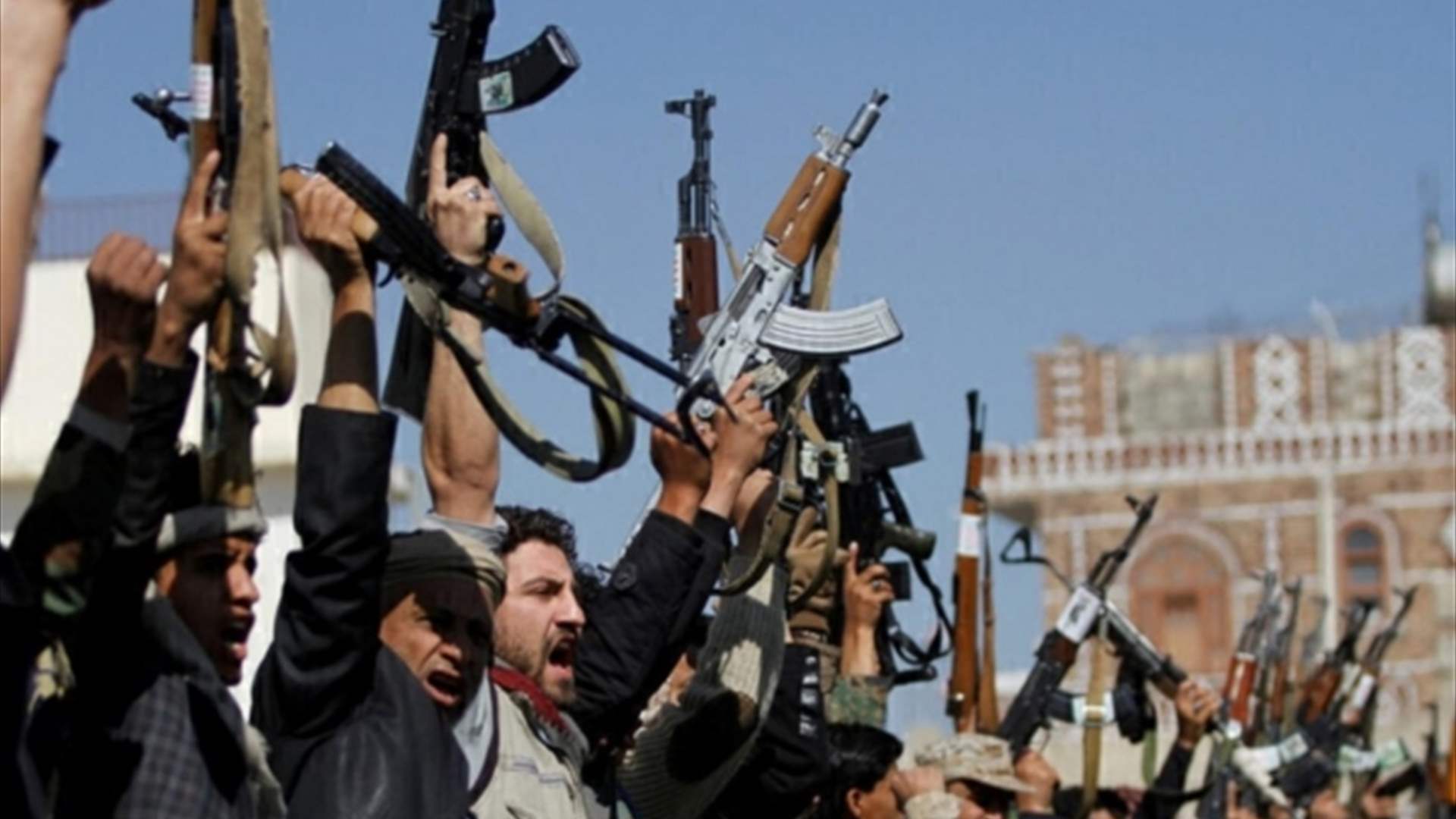 بريطانيا وأميركا تفرضان عقوبات على داعمي الحوثيين